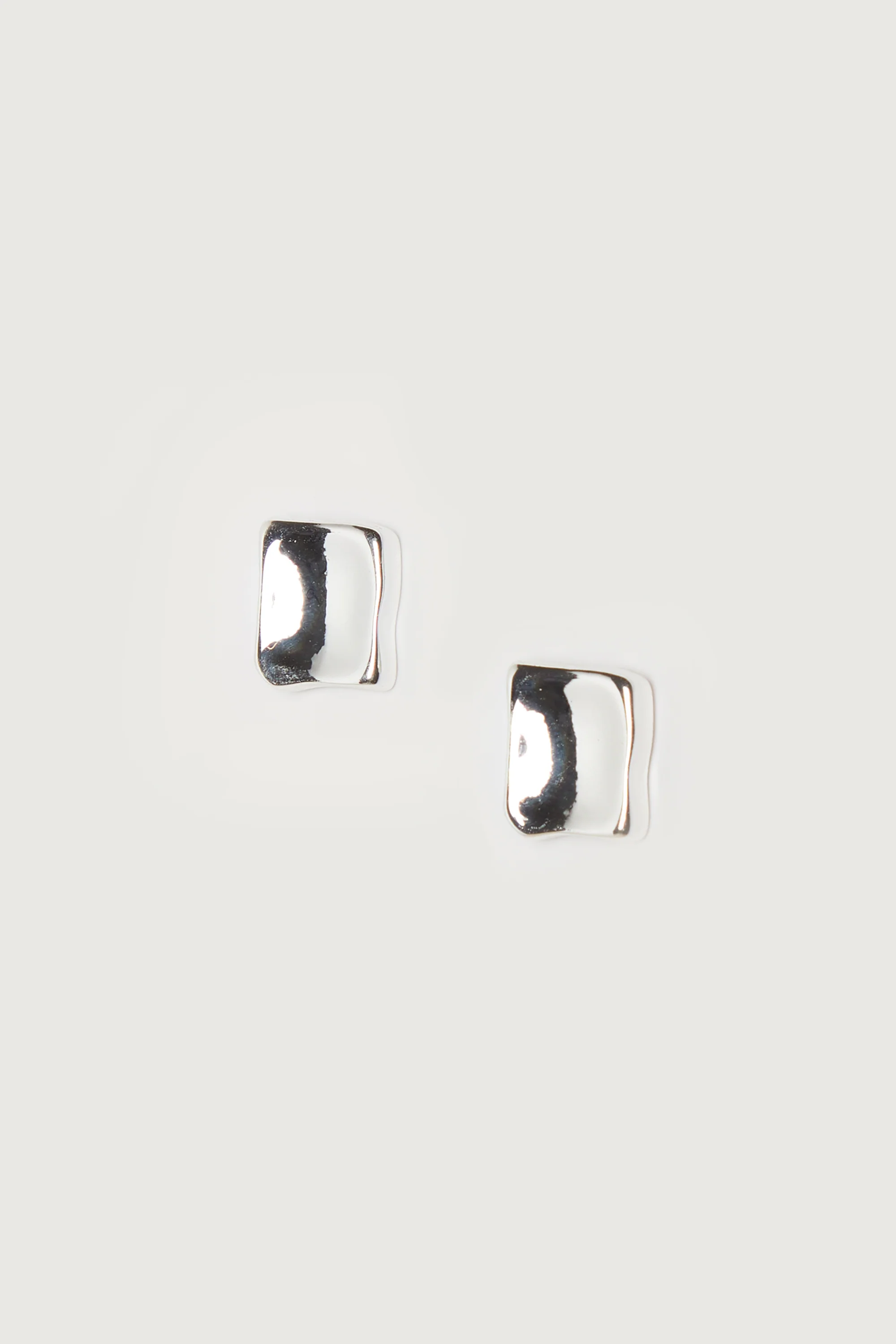 ABSTRACT SQUARE STUD EARRING - Image 5