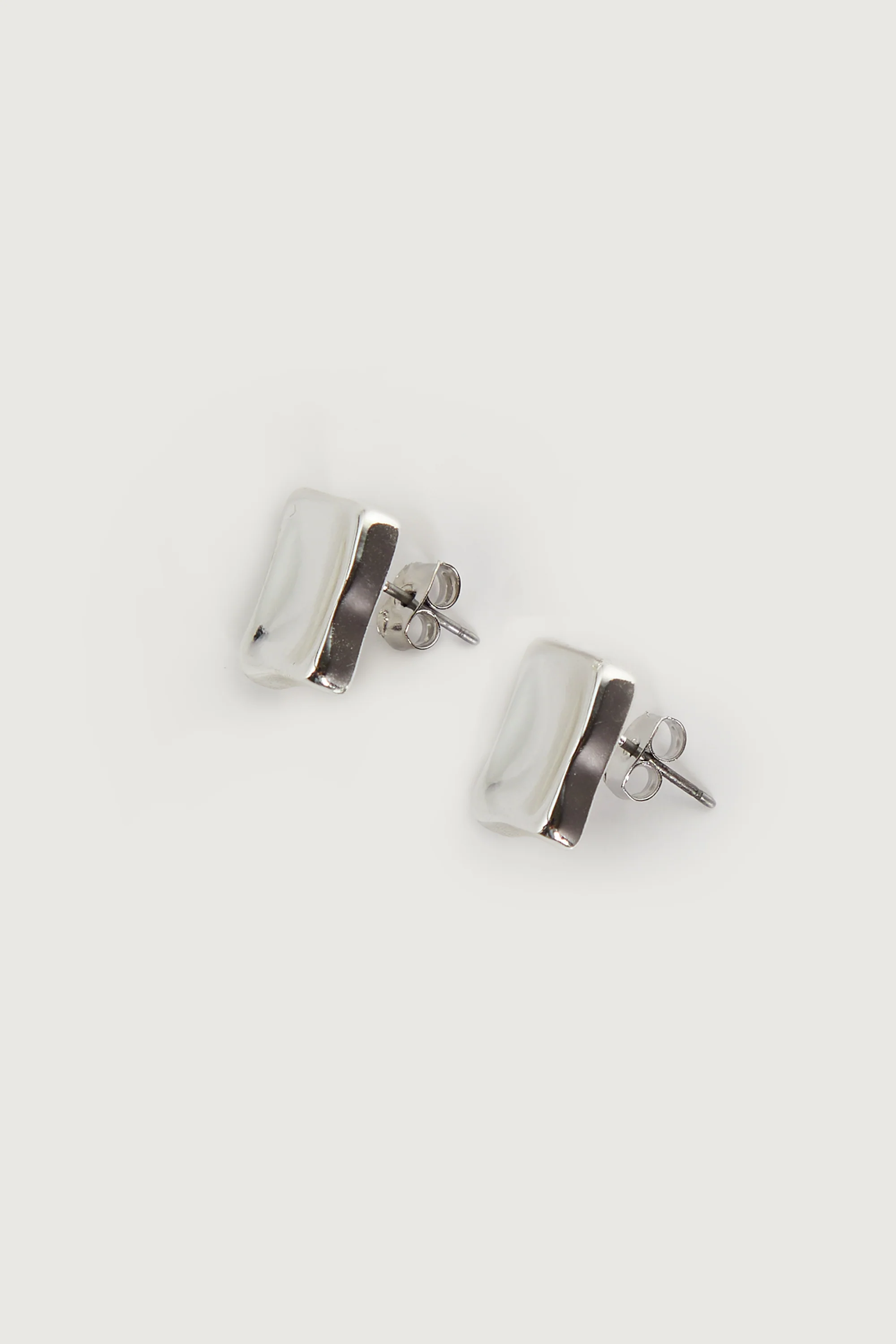 ABSTRACT SQUARE STUD EARRING - Image 6