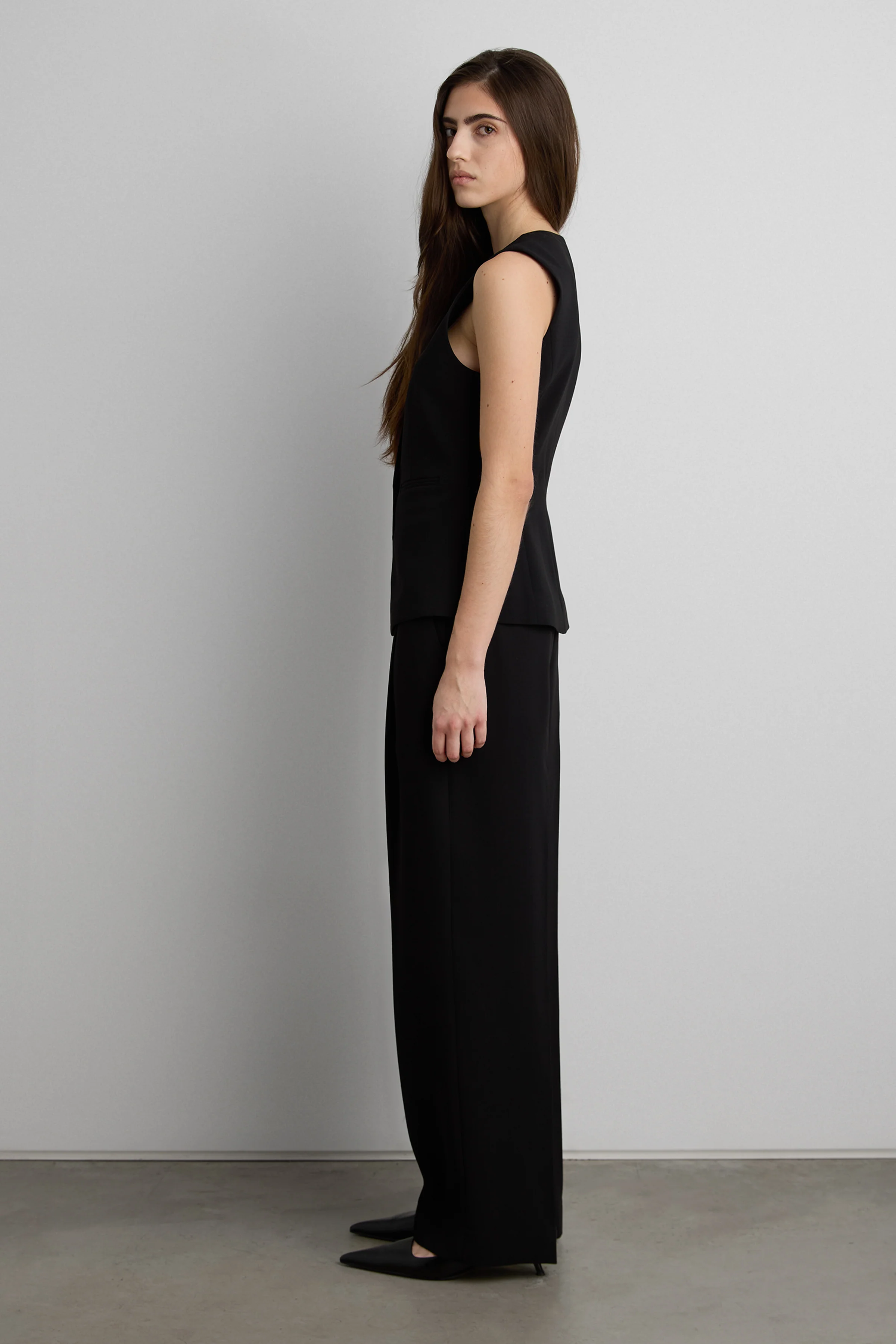 BUTTON FRONT SUITING VEST - Image 3