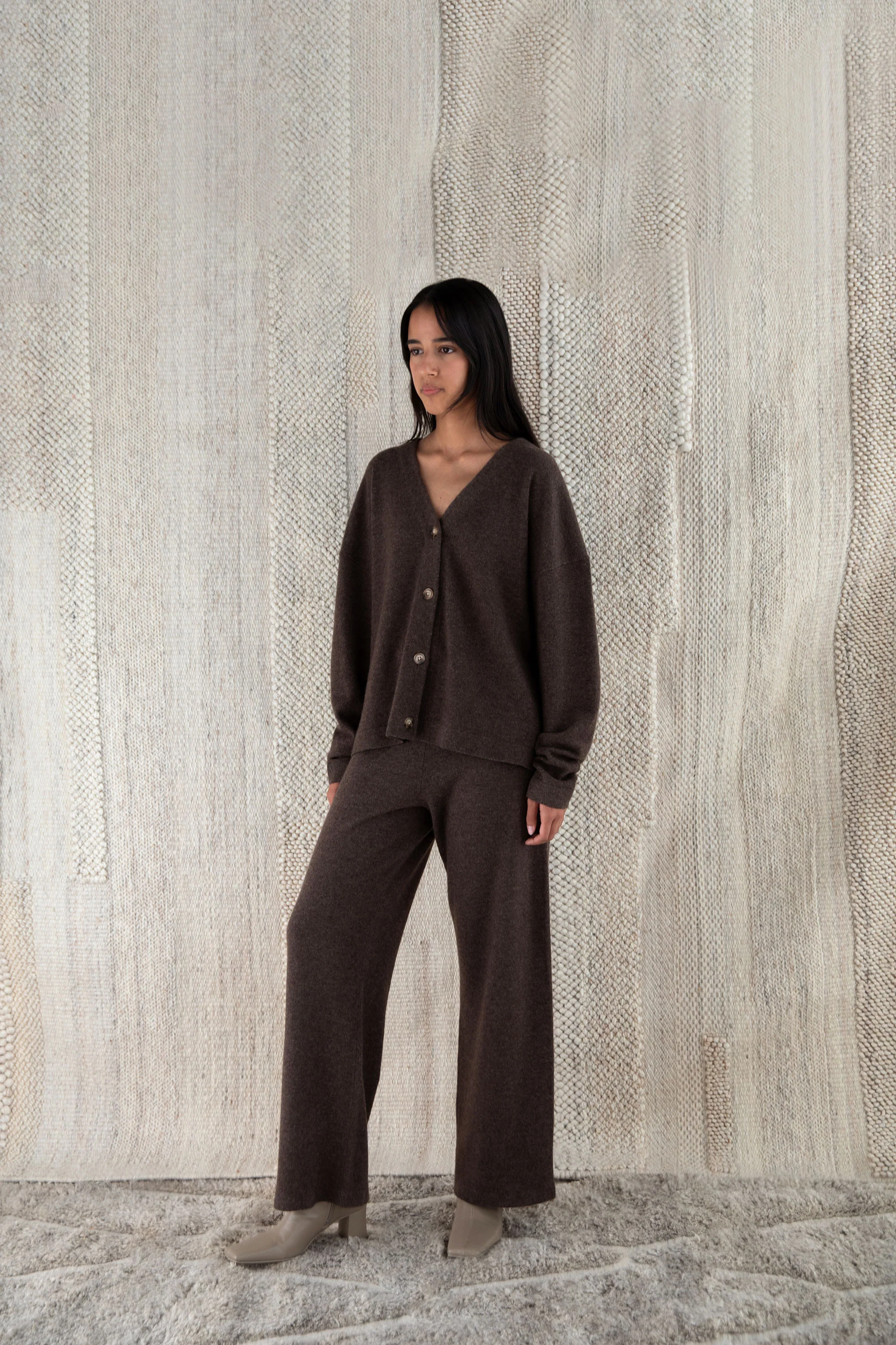 100% CASHMERE CARDIGAN - Image 12