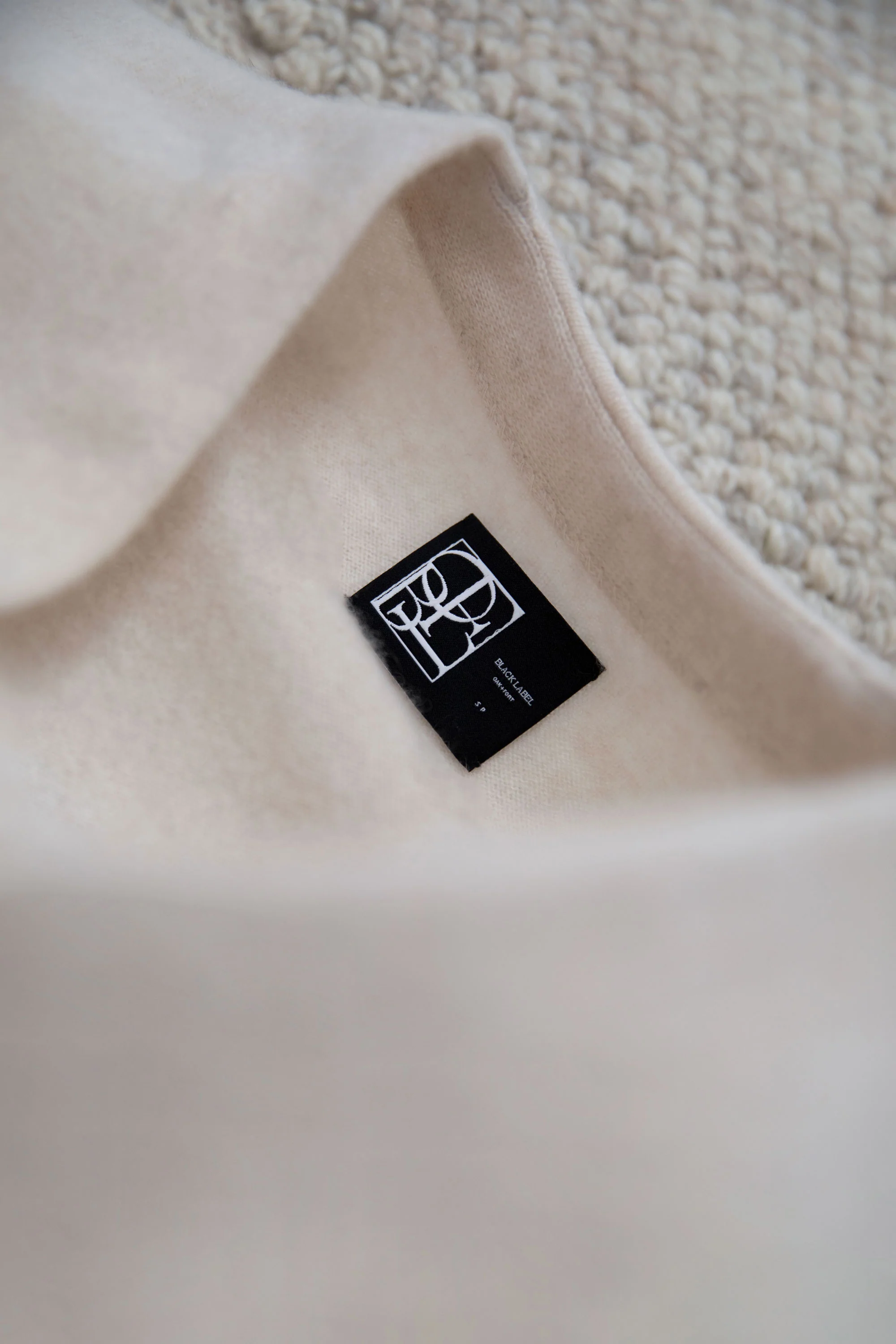 100% CASHMERE CARDIGAN - Image 3