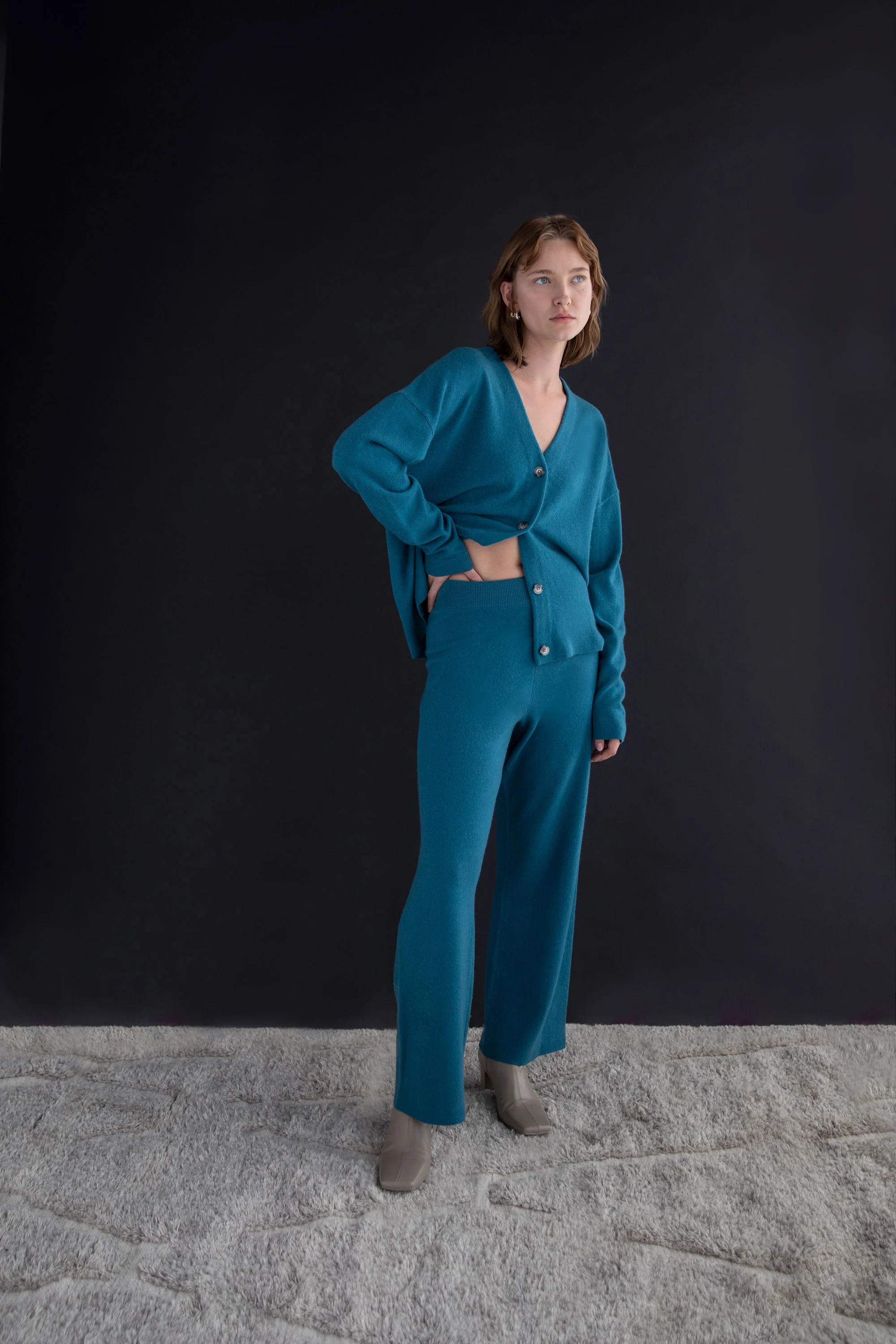 100% CASHMERE CARDIGAN - Image 8