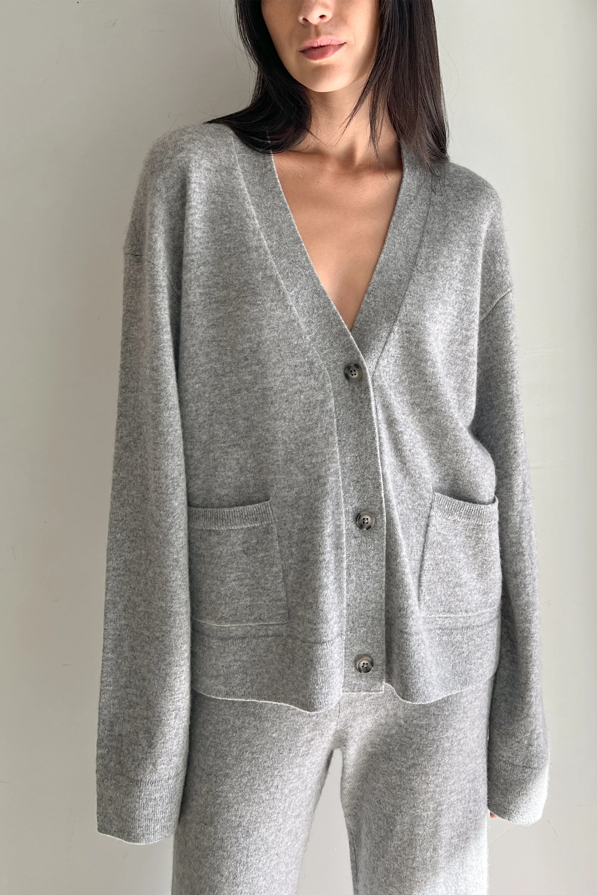 100% CASHMERE CARDIGAN - Image 16