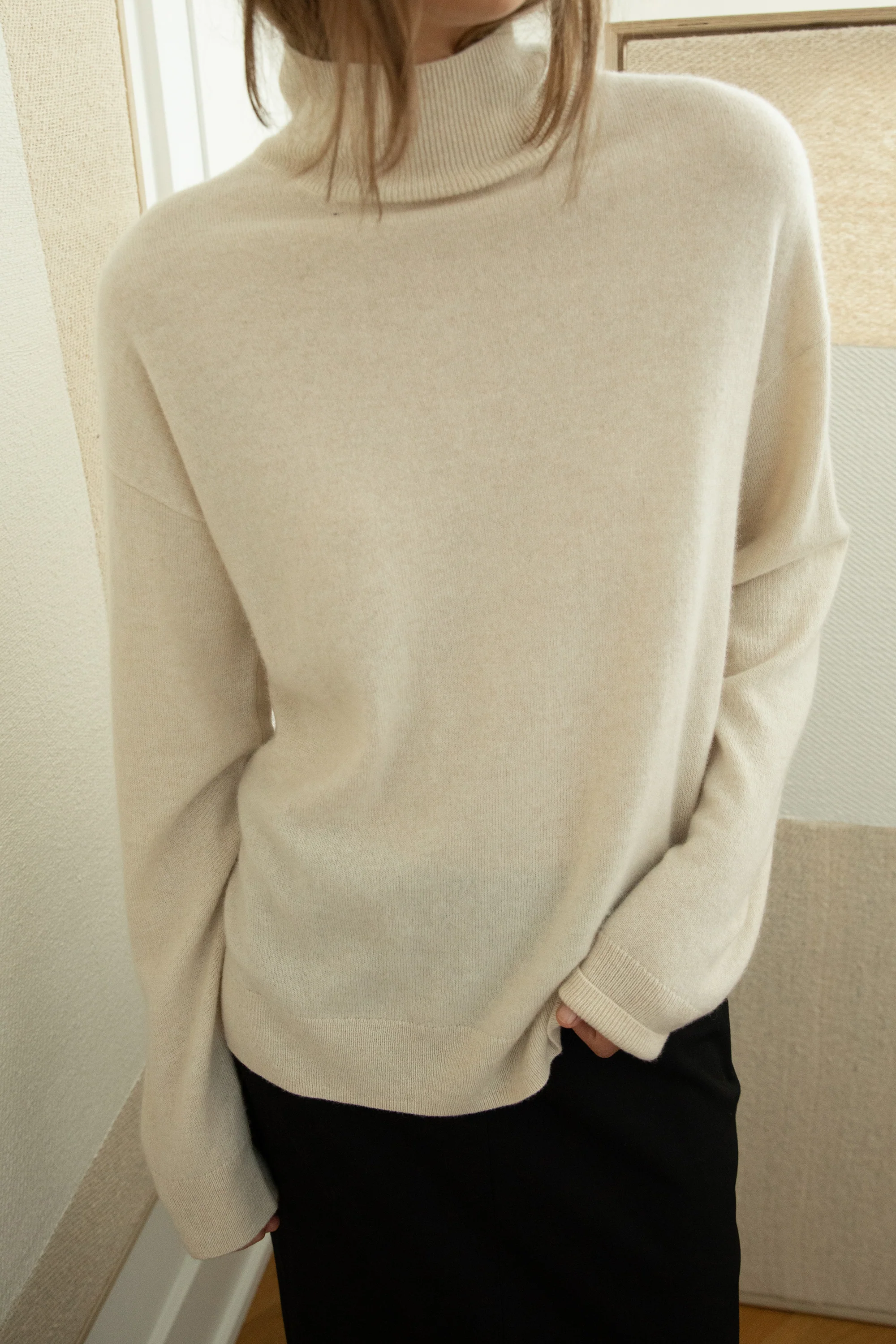 100% CASHMERE TURTLENECK SWEATER - Image 3