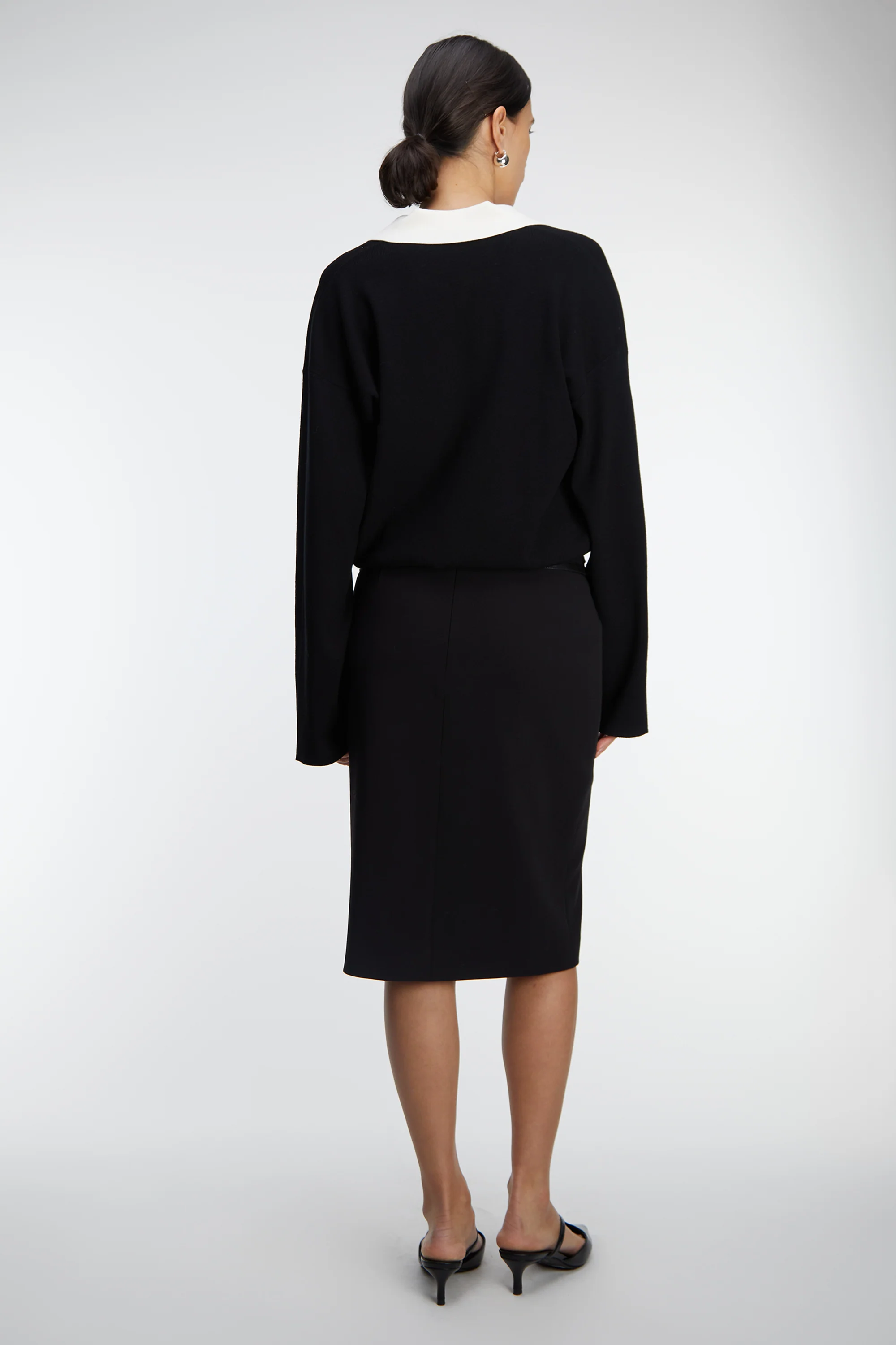 CONTRAST COLLARED SWEATER - Image 4