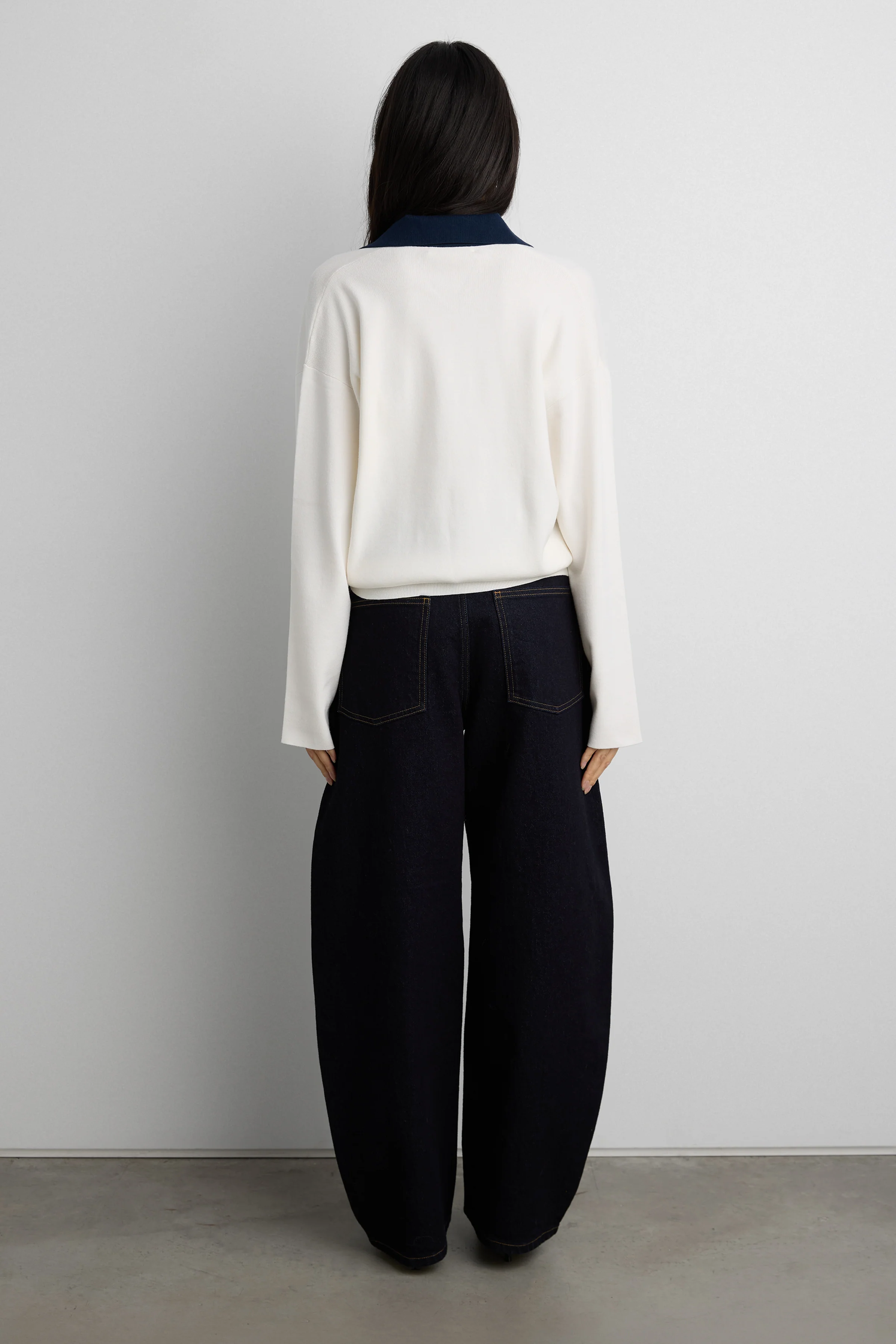 CONTRAST COLLARED SWEATER - Image 9