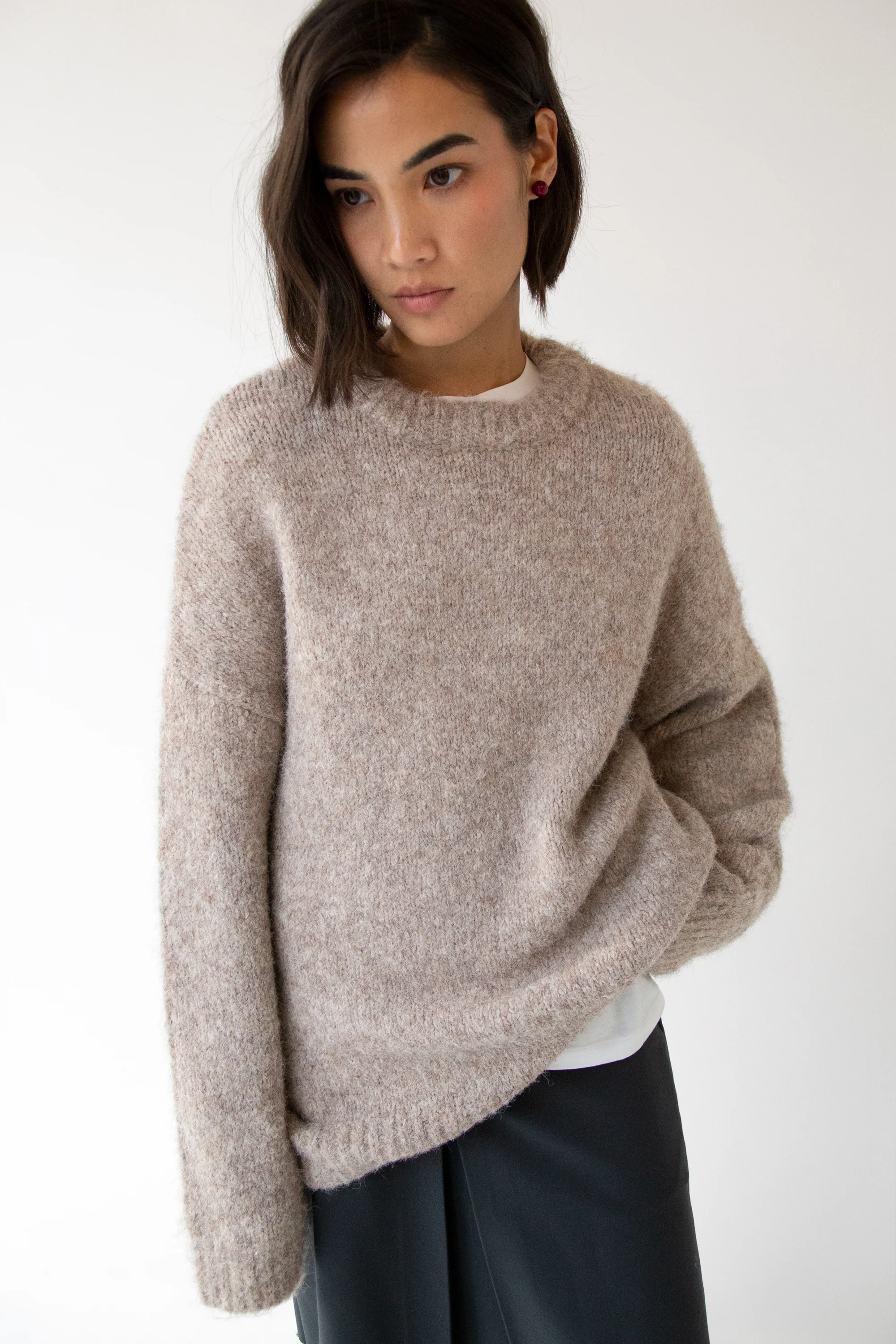 OVERSIZED CREWNECK SWEATER - Image 13