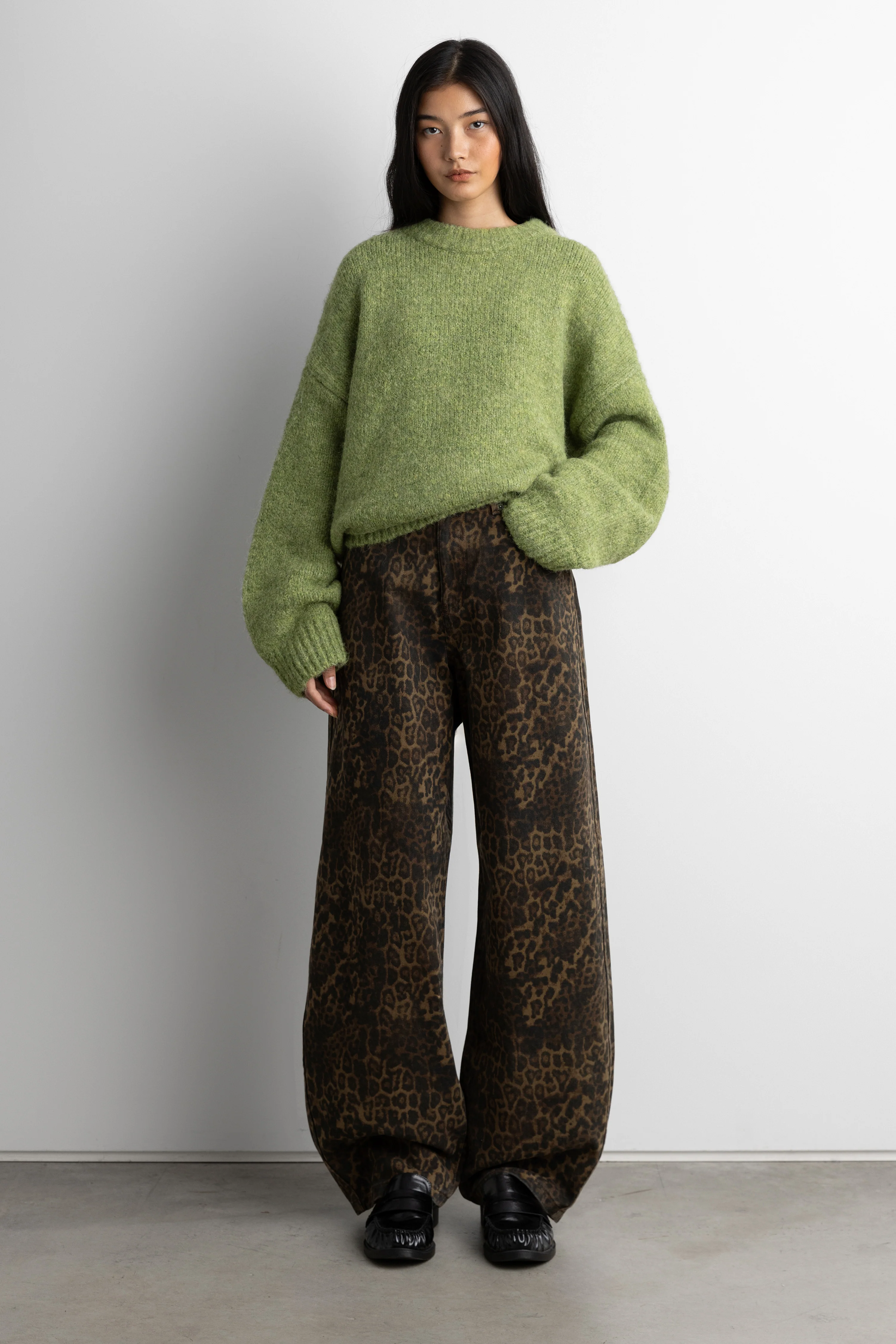 OVERSIZED CREWNECK SWEATER - Image 5