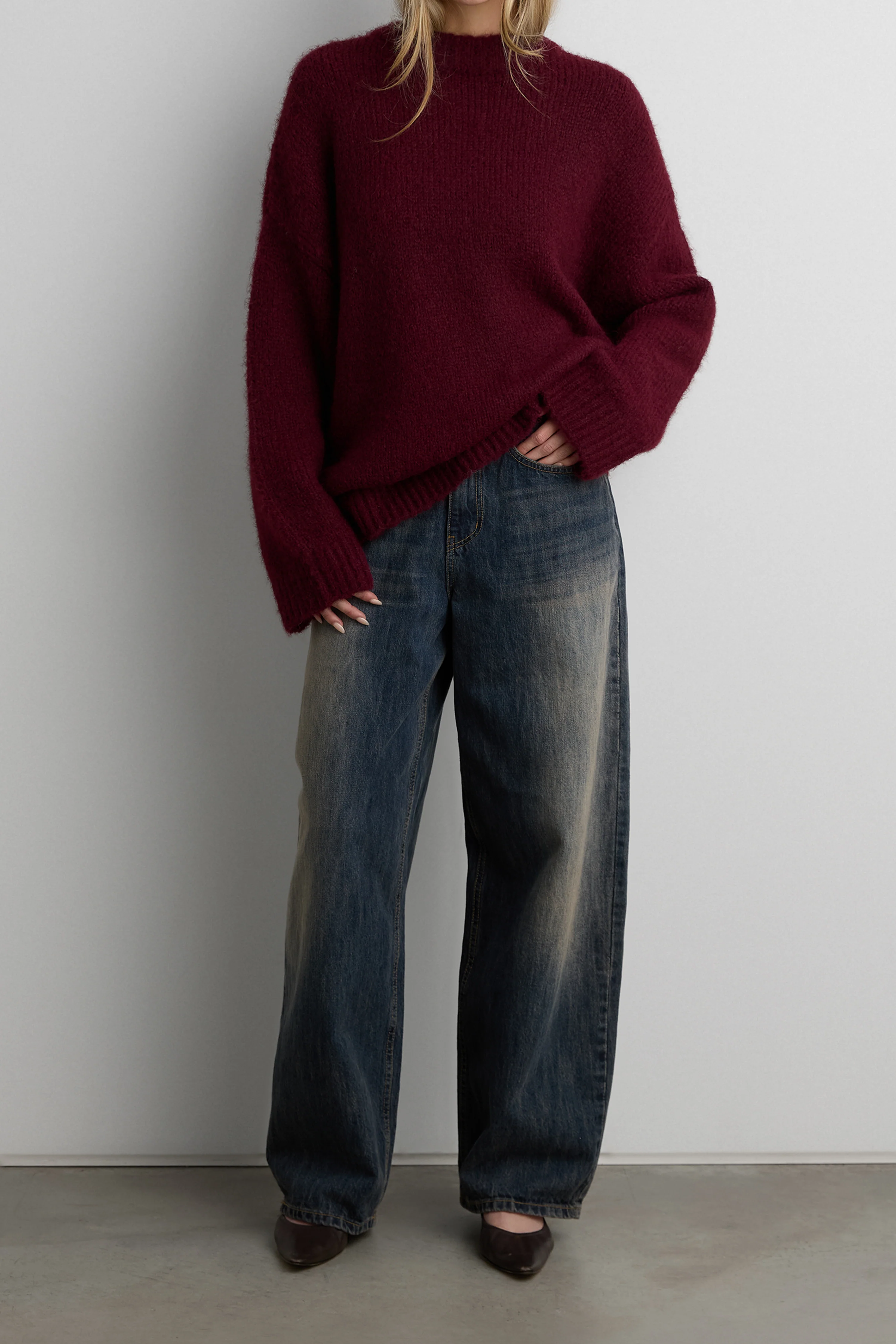 OVERSIZED CREWNECK SWEATER - Image 8