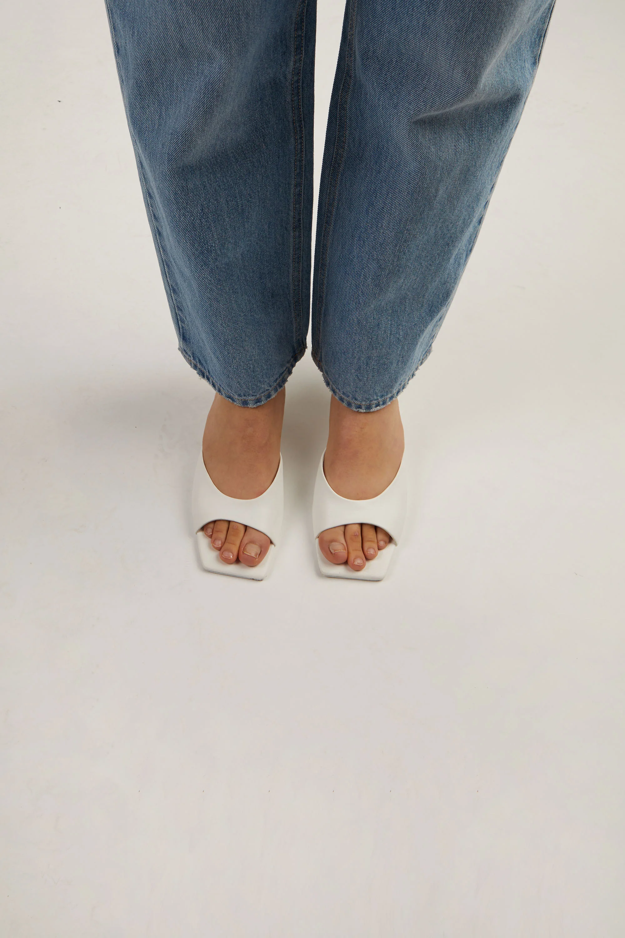 HEELED MULE - Image 5