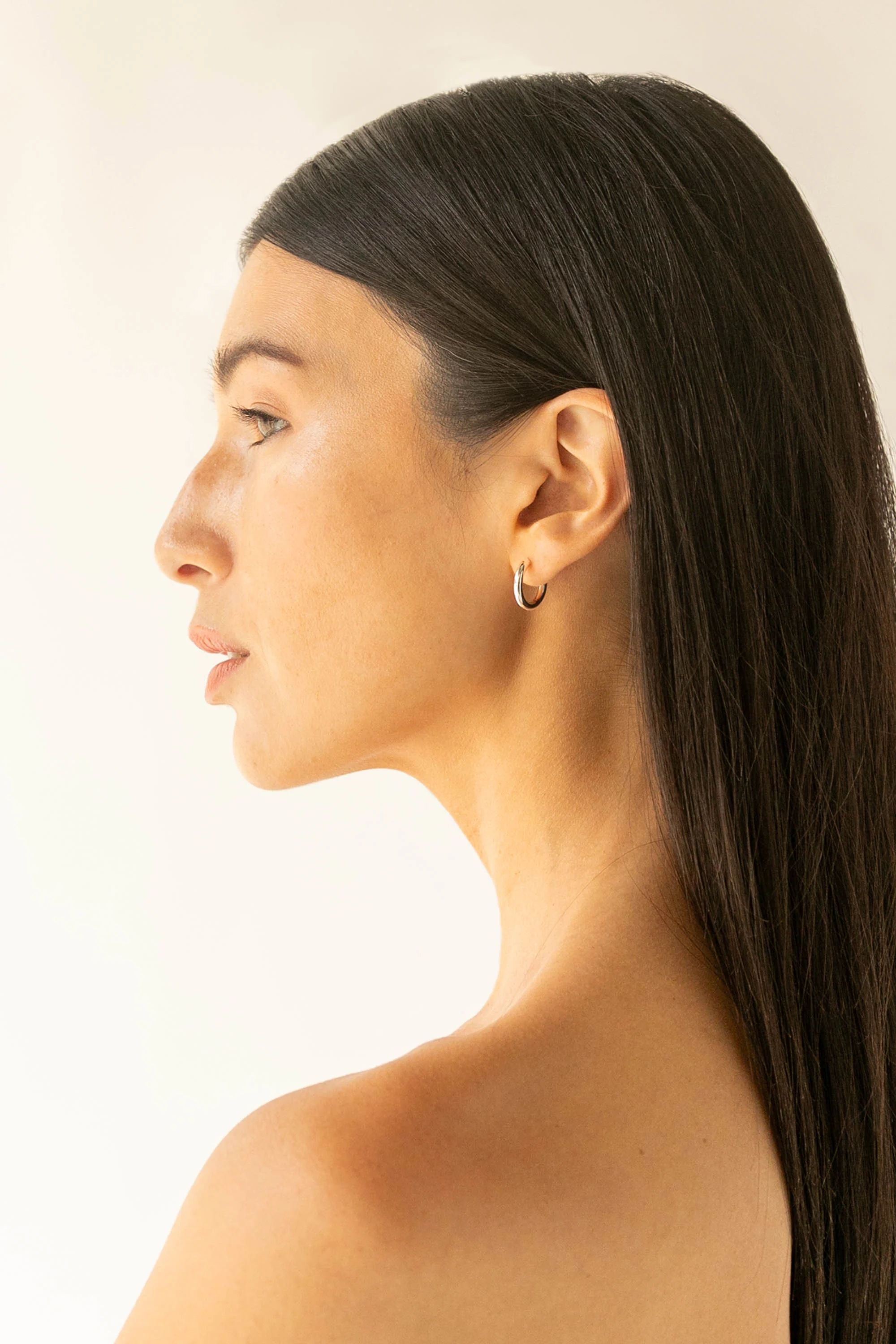 HOOP AND KNOT STUD EARRING SET - Image 3