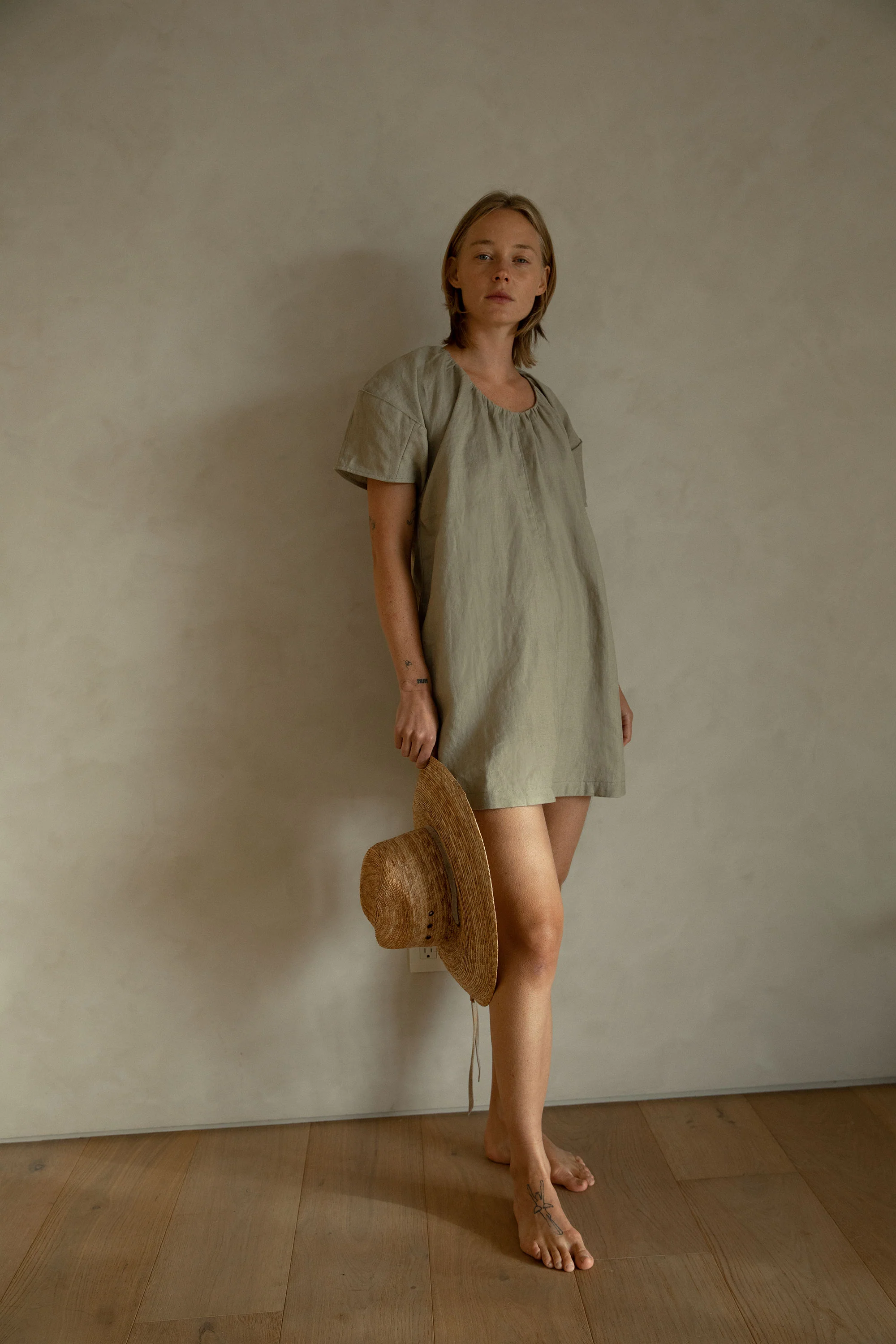 100% LINEN BOXY MINI DRESS - Image 4