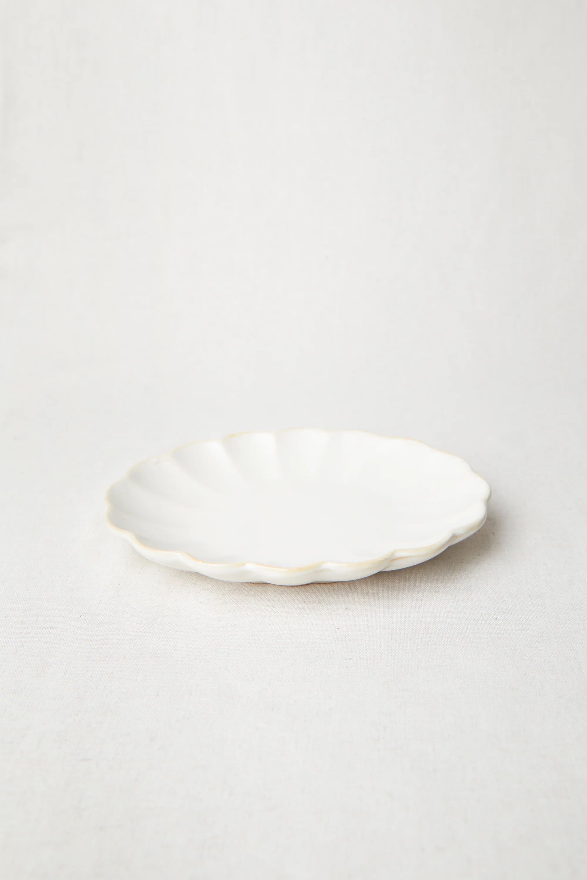SCALLOPED SIDE PLATE - Image 6