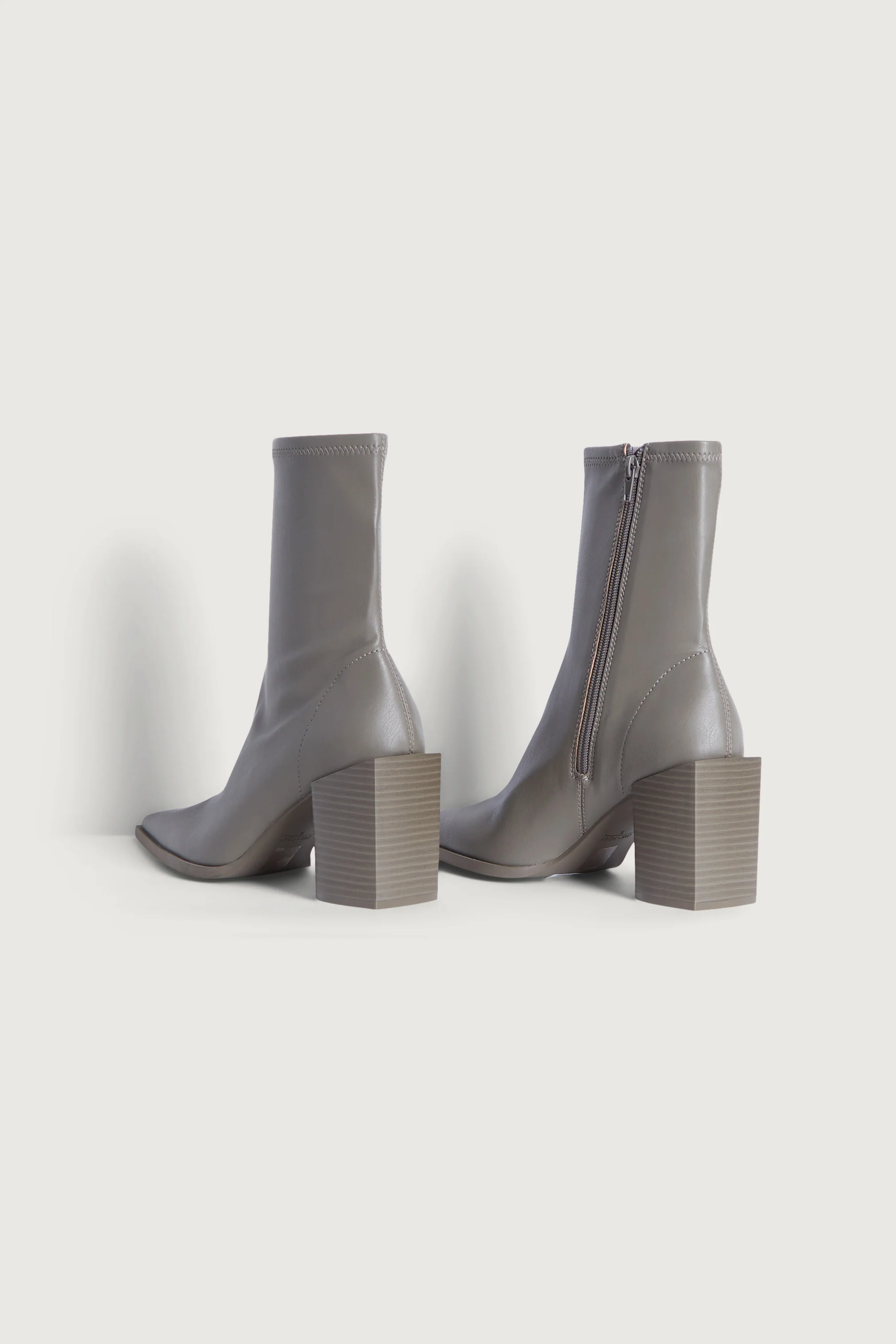 POINTED TOE ANKLE BOOT - Image 4