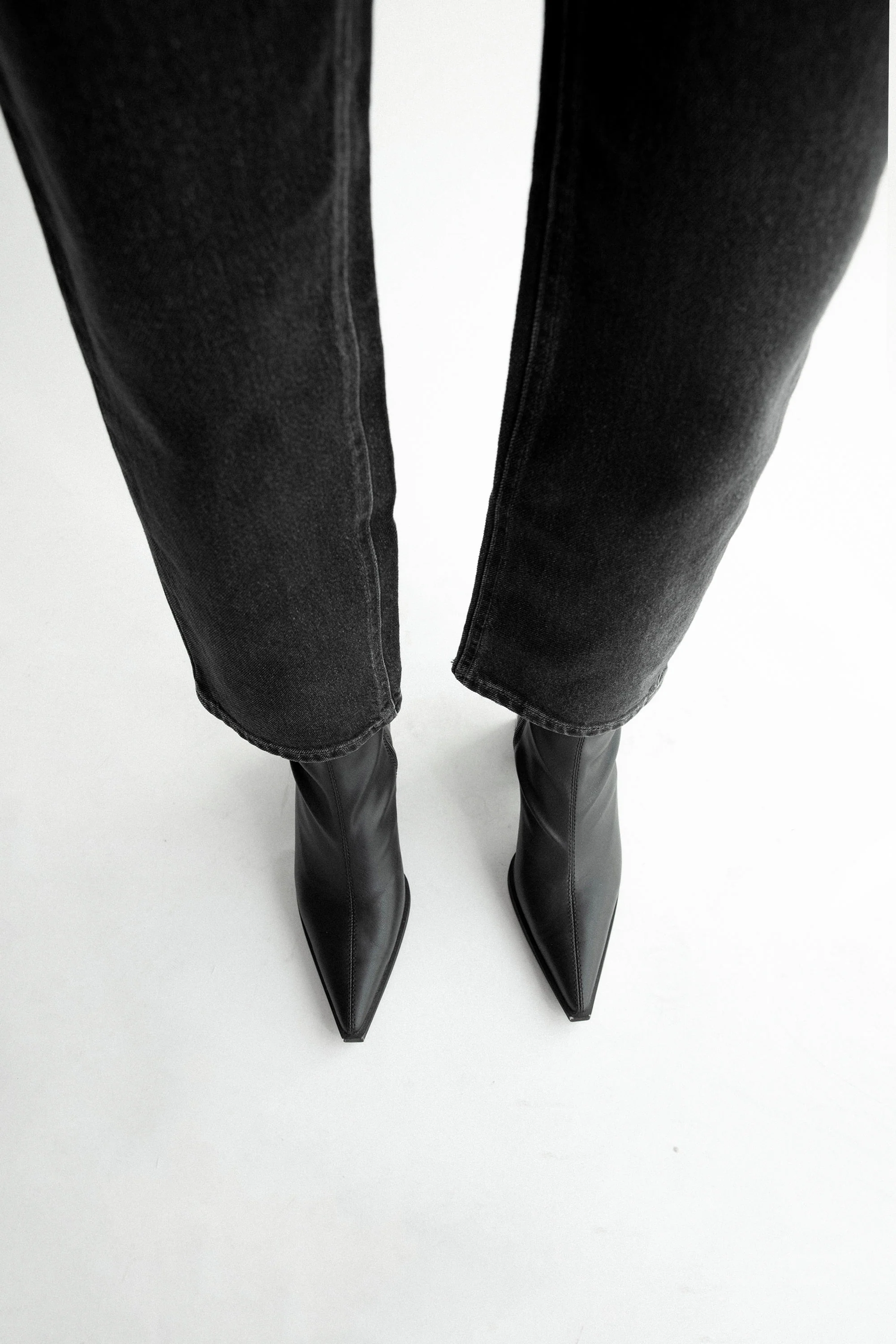 POINTED TOE ANKLE BOOT - Image 7