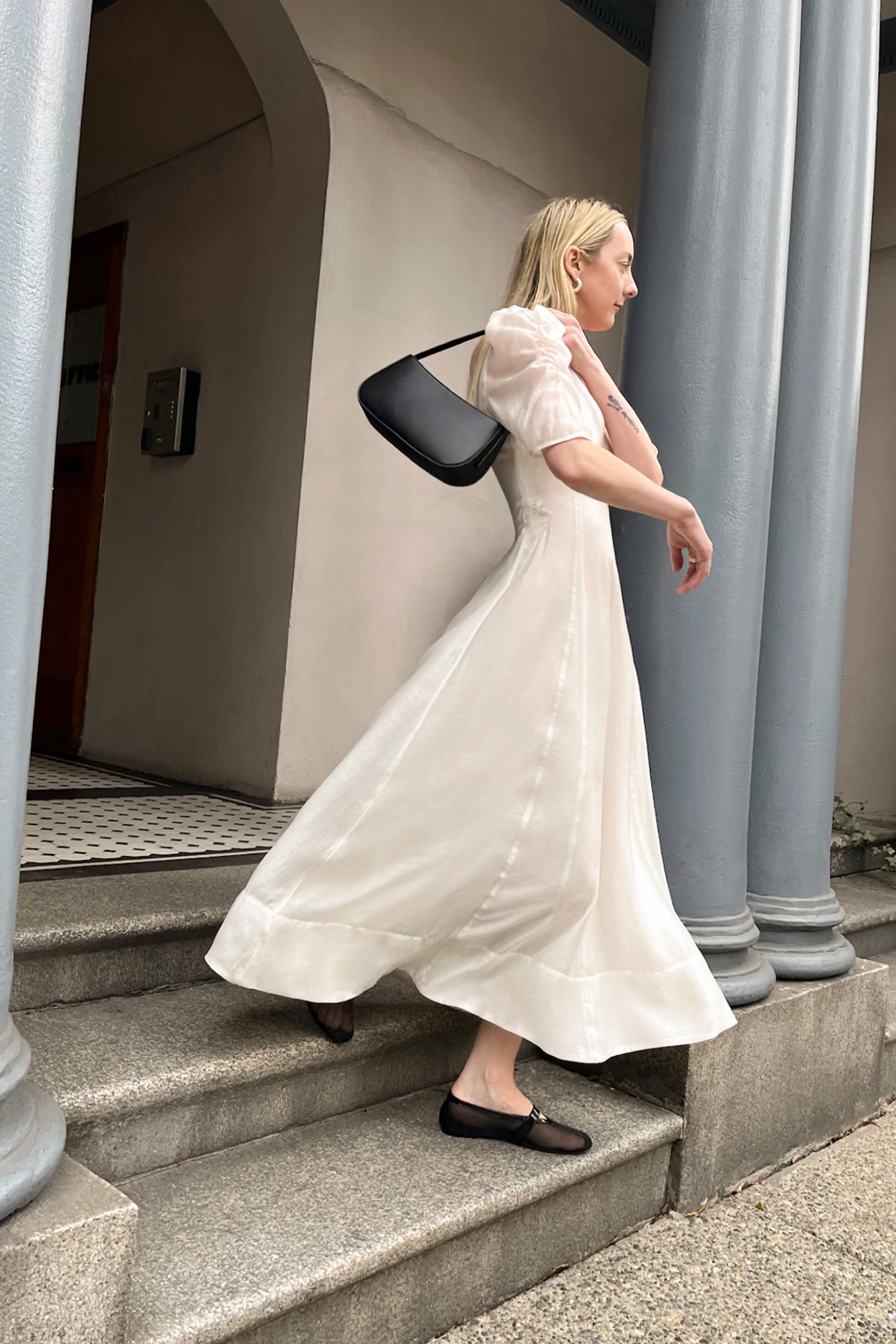 V-NECK PUFF SLEEVE MAXI DRESS - Image 6