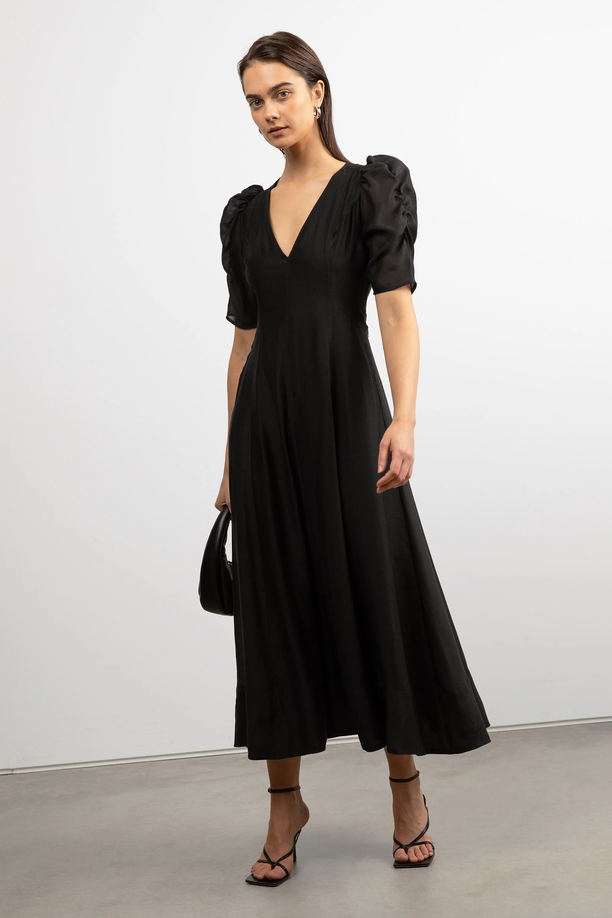 V-NECK PUFF SLEEVE MAXI DRESS - Image 8