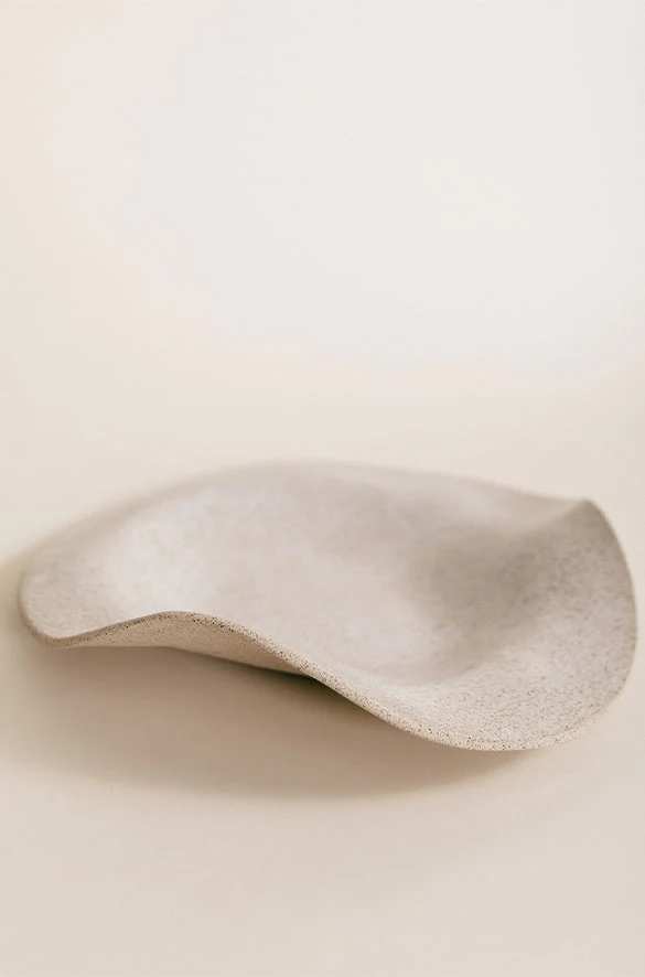 RAYA ROUND PLATTER BY SIN - Image 8