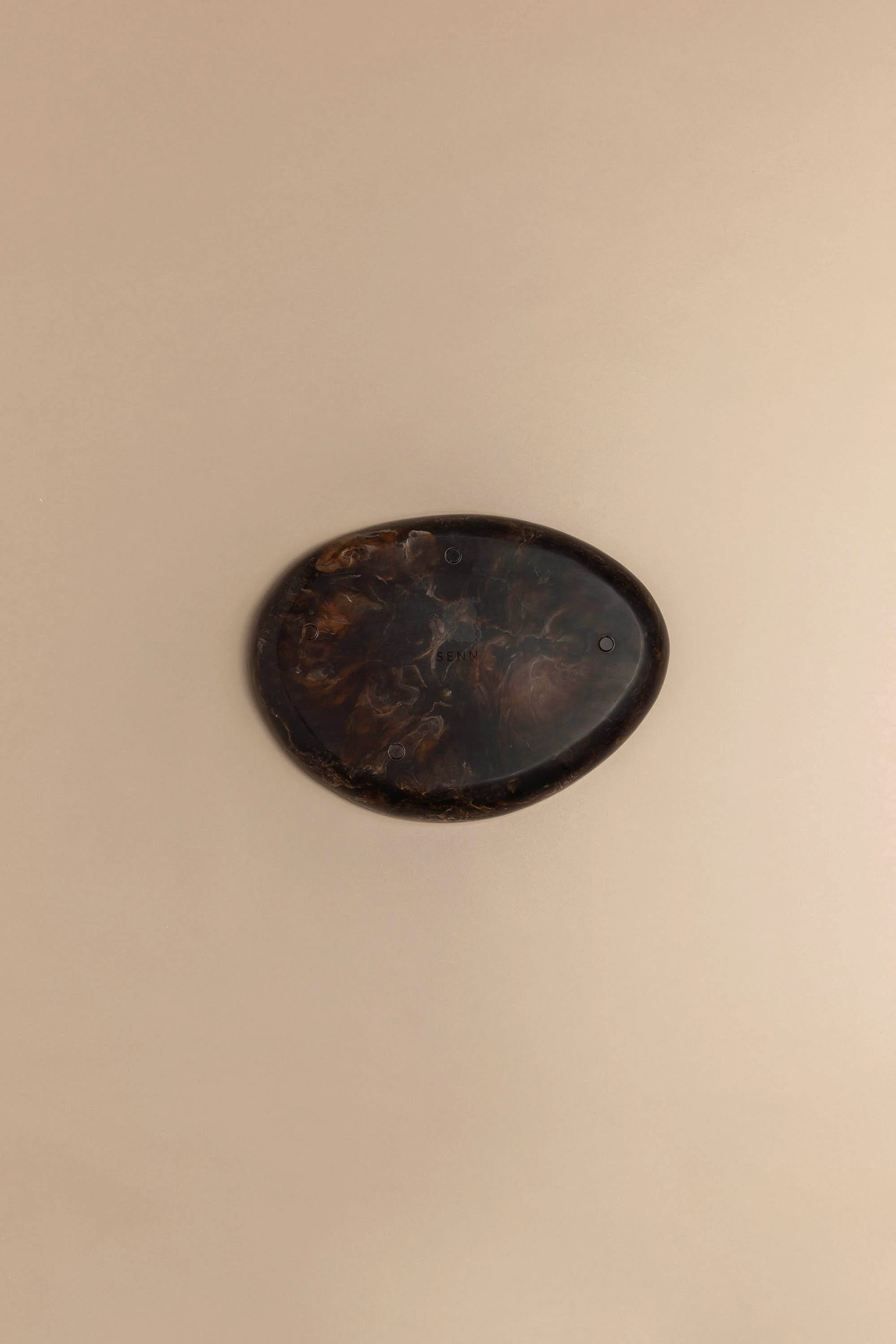 SMALL PEBBLE RESIN TRAY - Image 3