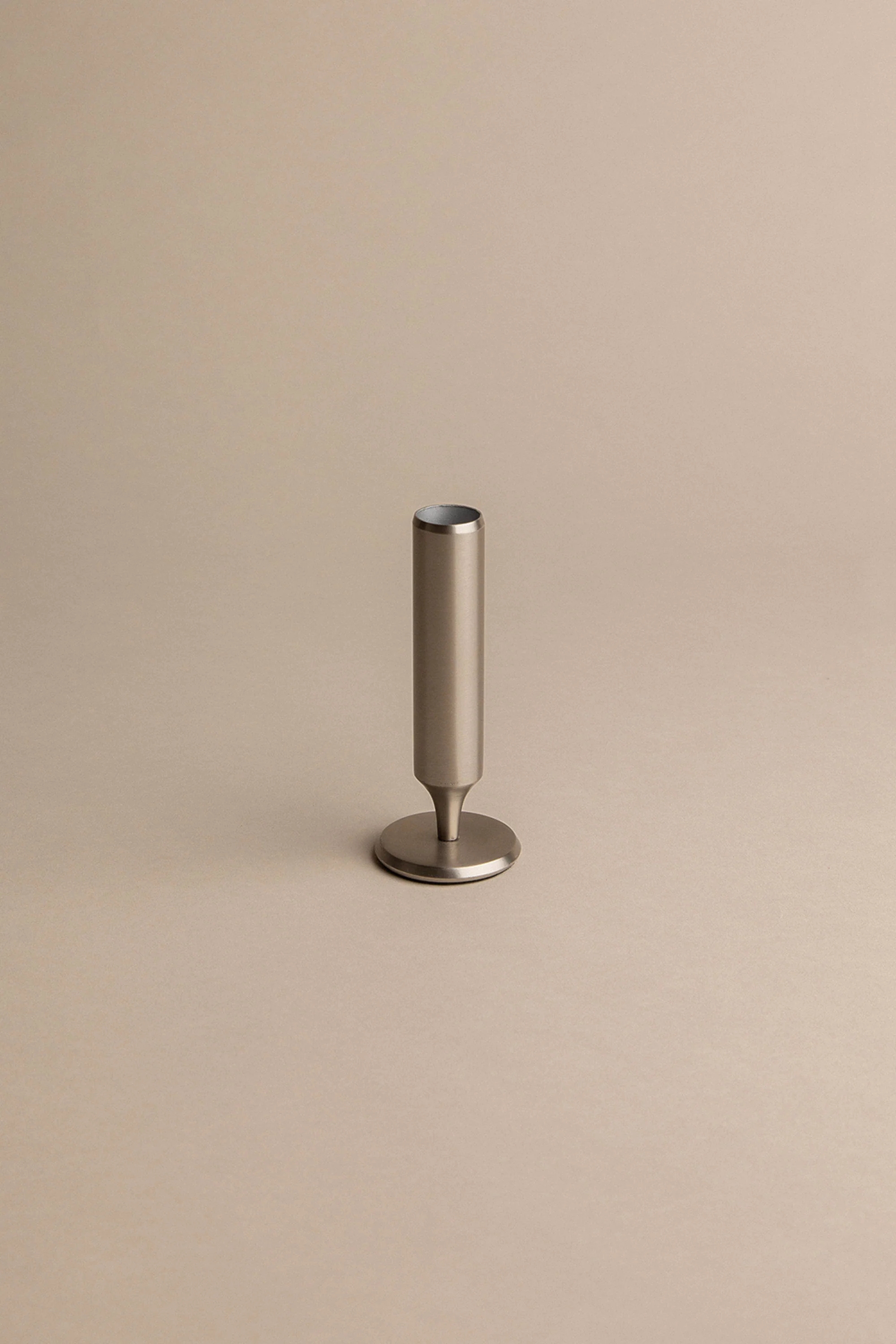 SMALL PILIER TAPER CANDLE HOLDER - Image 3