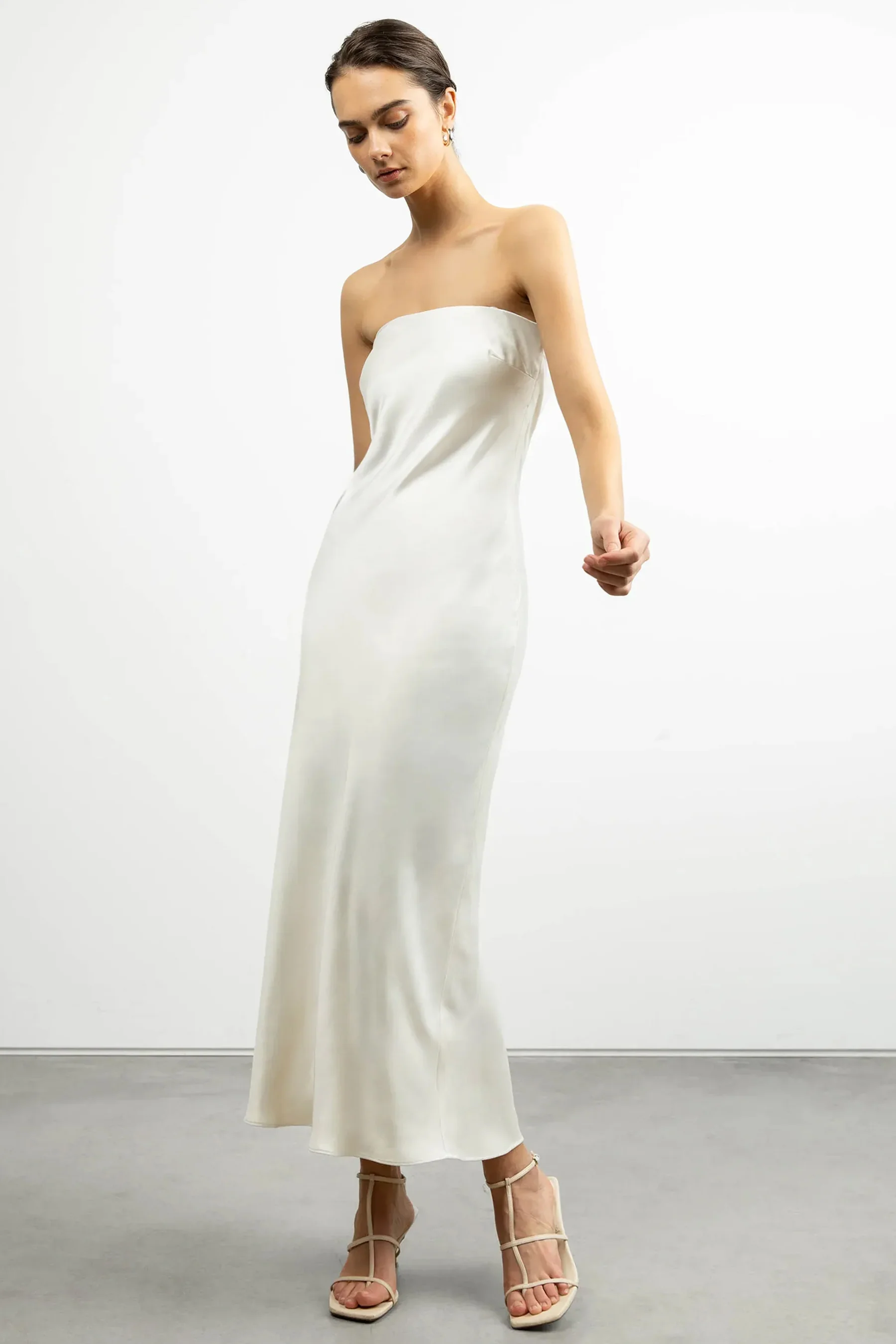 STRAPLESS SATIN DRESS - Image 3