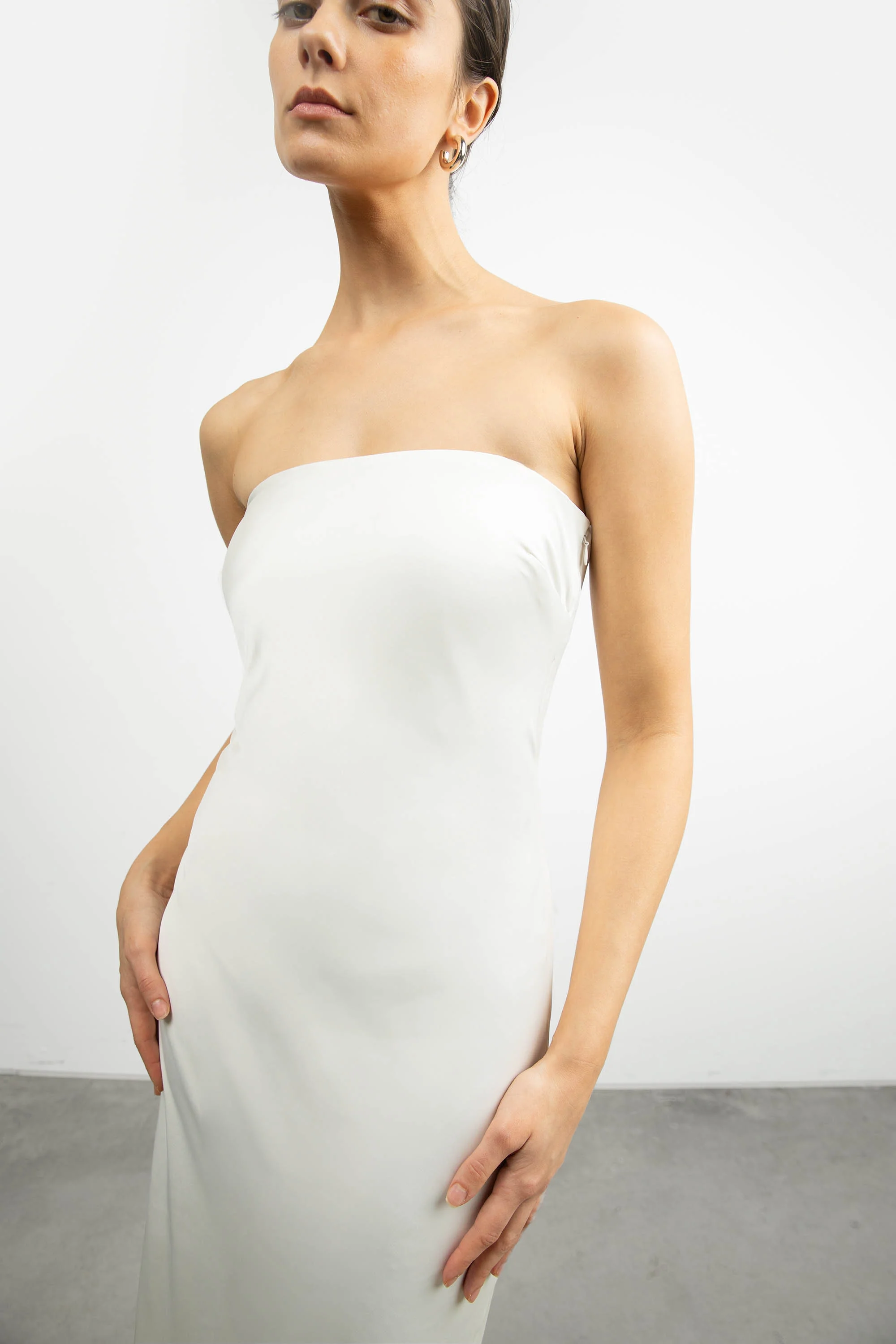 STRAPLESS SATIN DRESS - Image 4