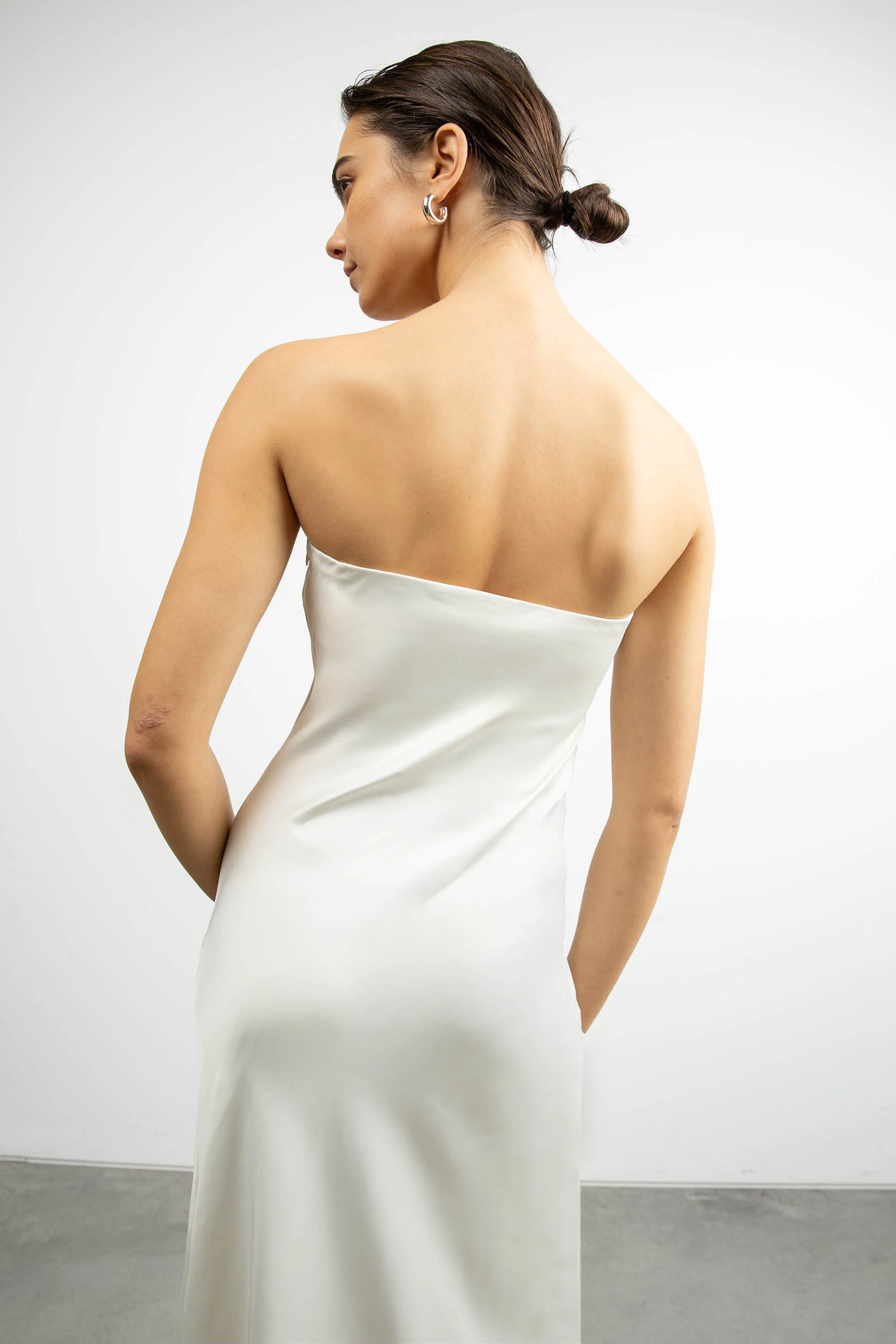 STRAPLESS SATIN DRESS - Image 5
