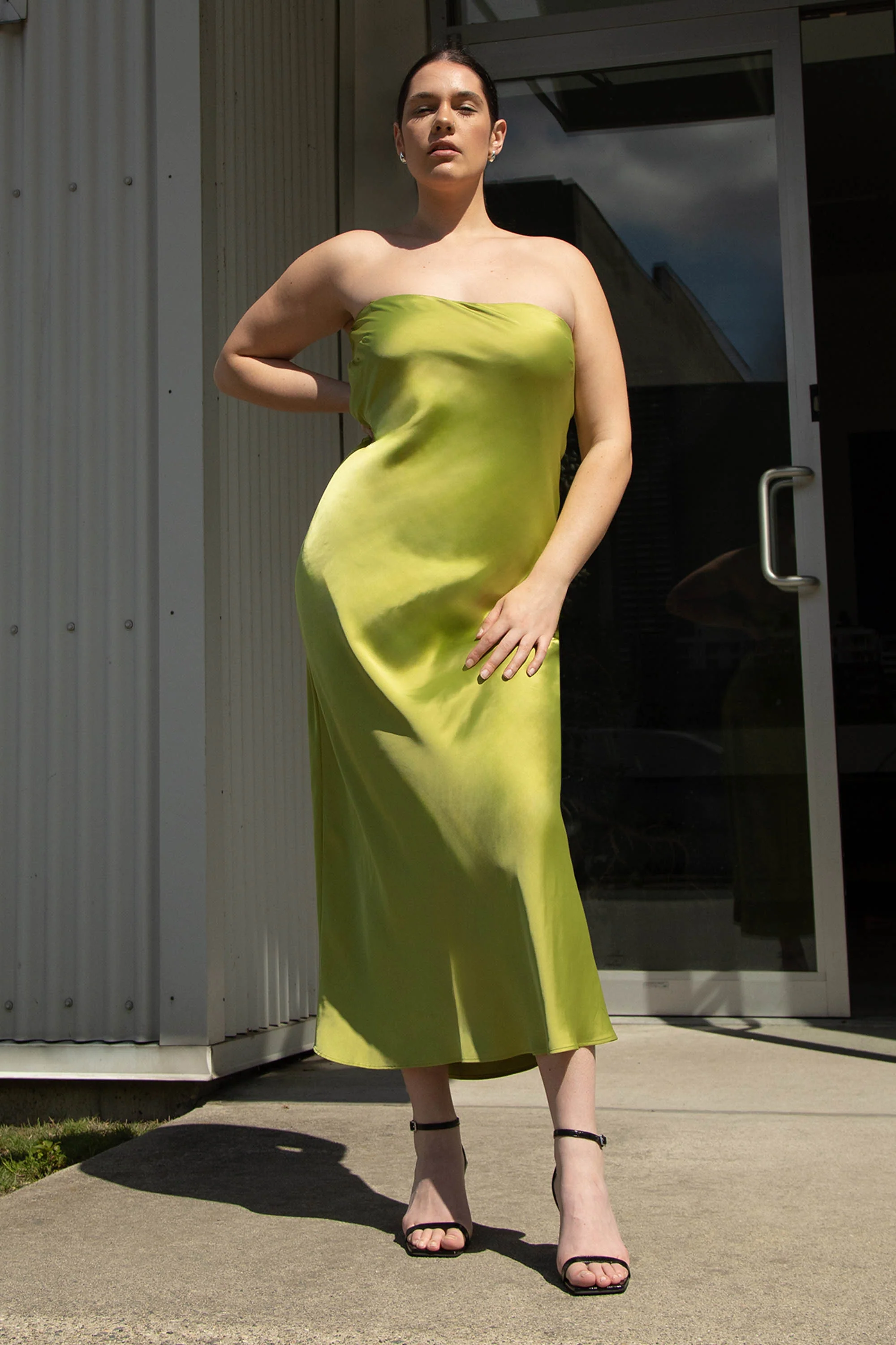 STRAPLESS SATIN DRESS - Image 9