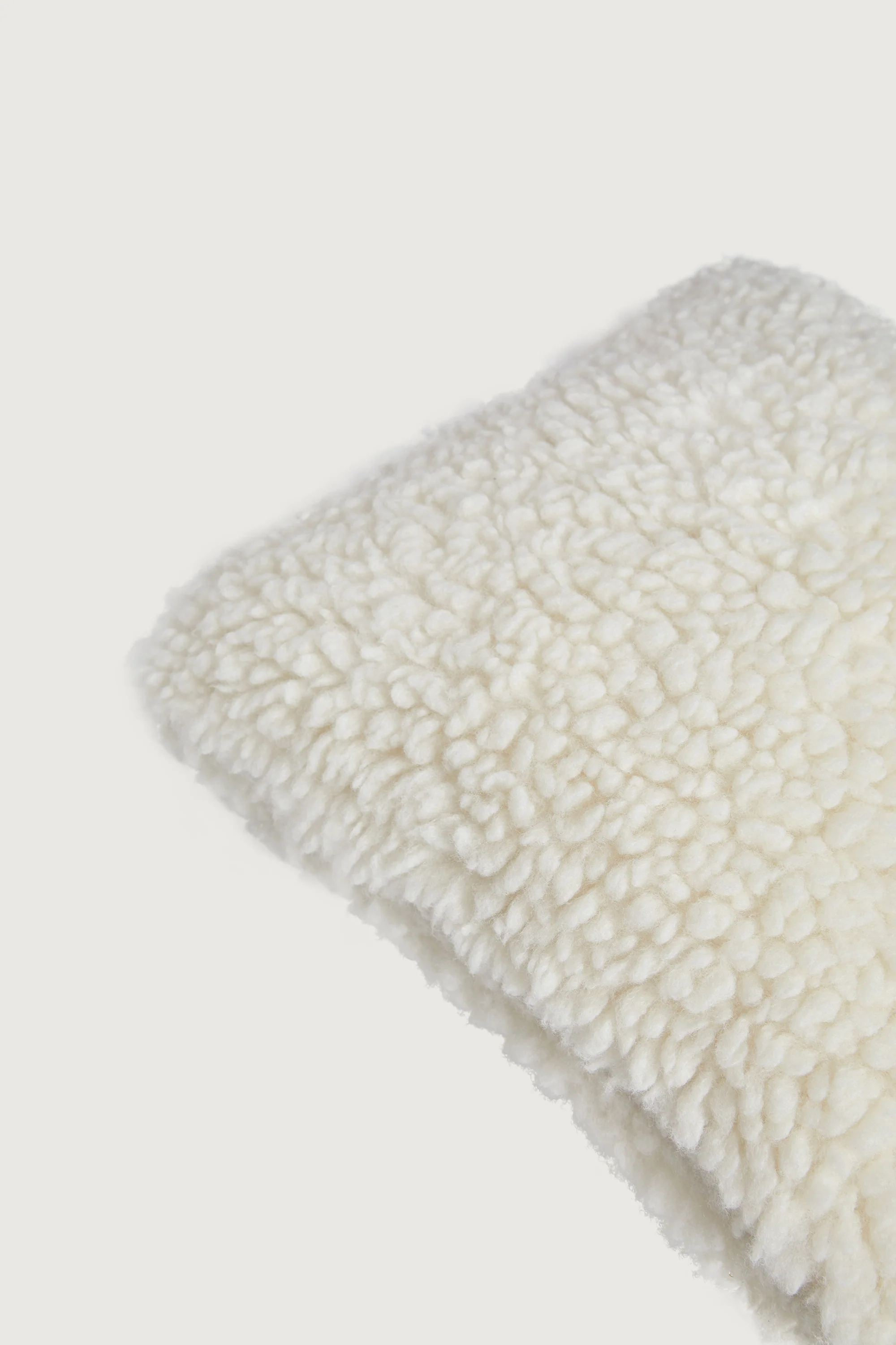 TEDDY CUSHION - Image 6