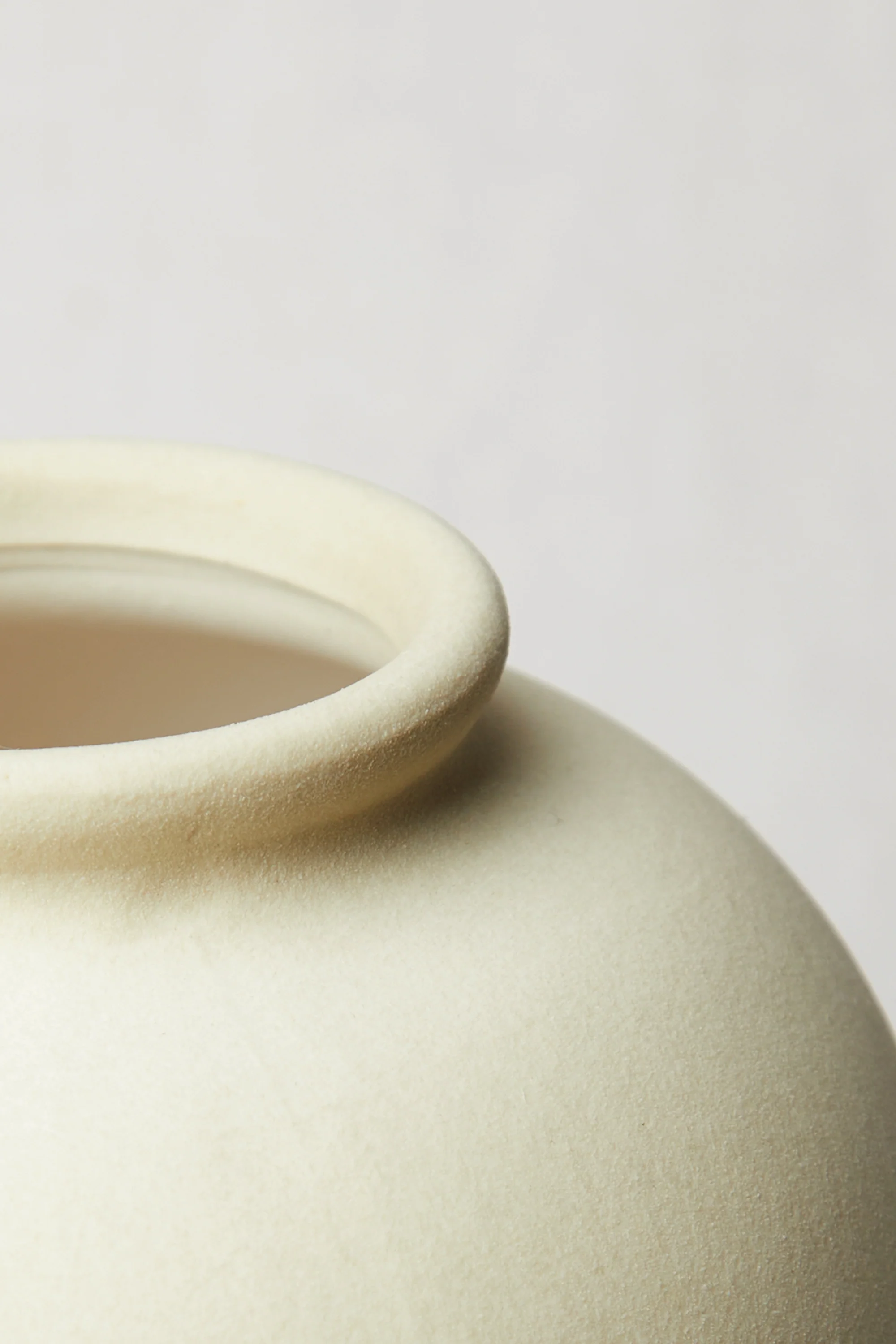 SANDSTONE SMALL VASE - Image 6