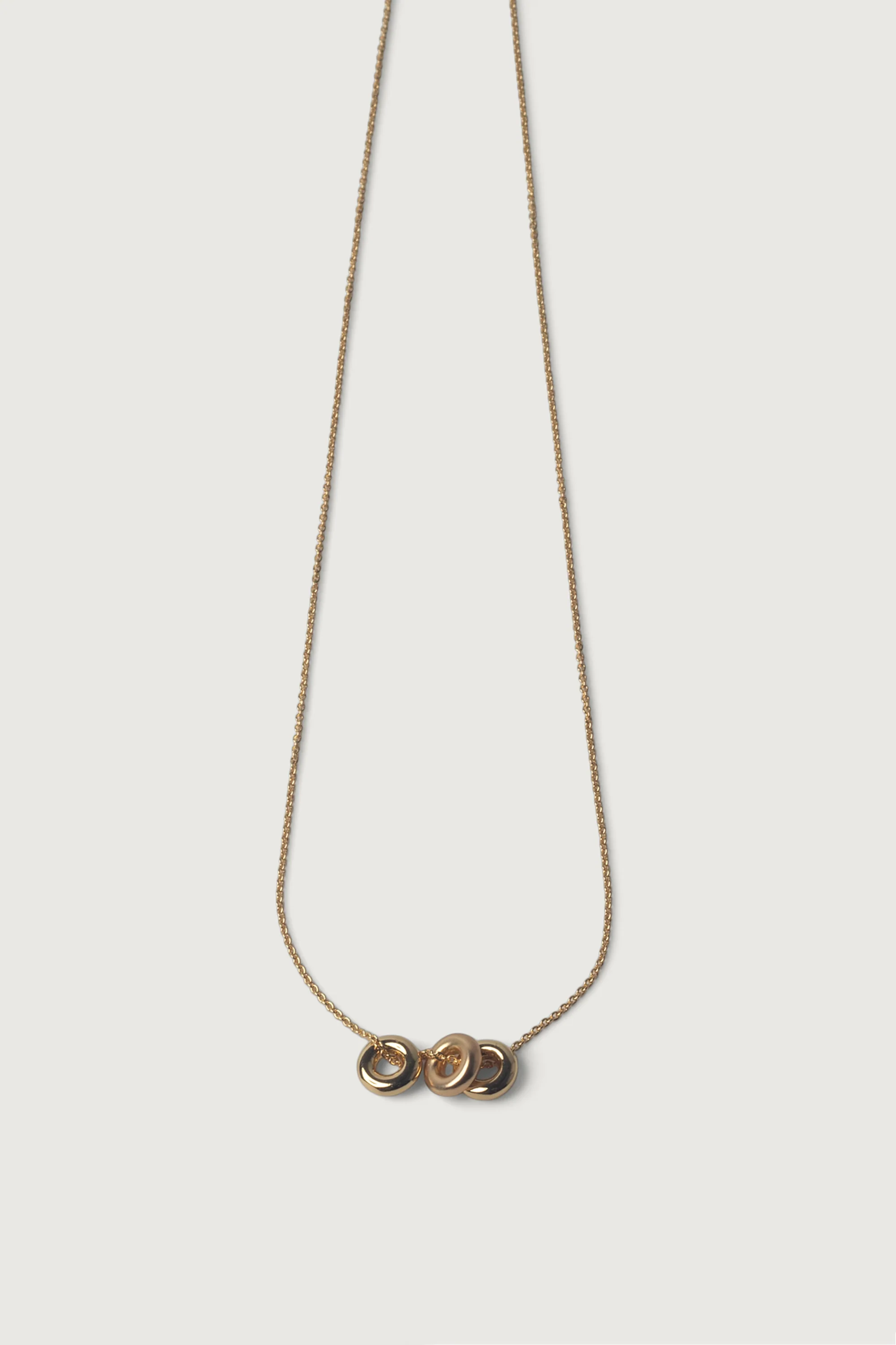 TRIPLE PENDANT NECKLACE - Image 3