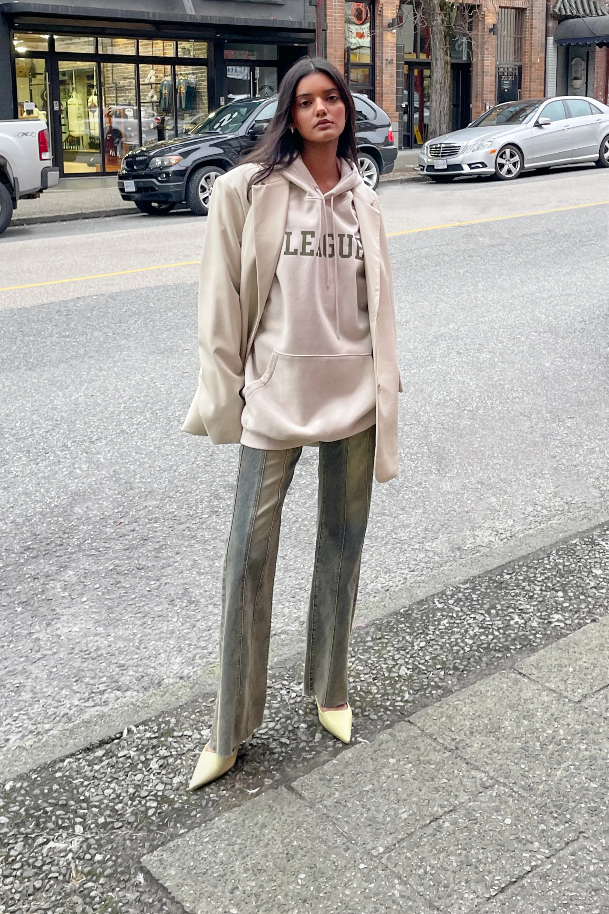 RELAXED FIT HOODIE - Image 7