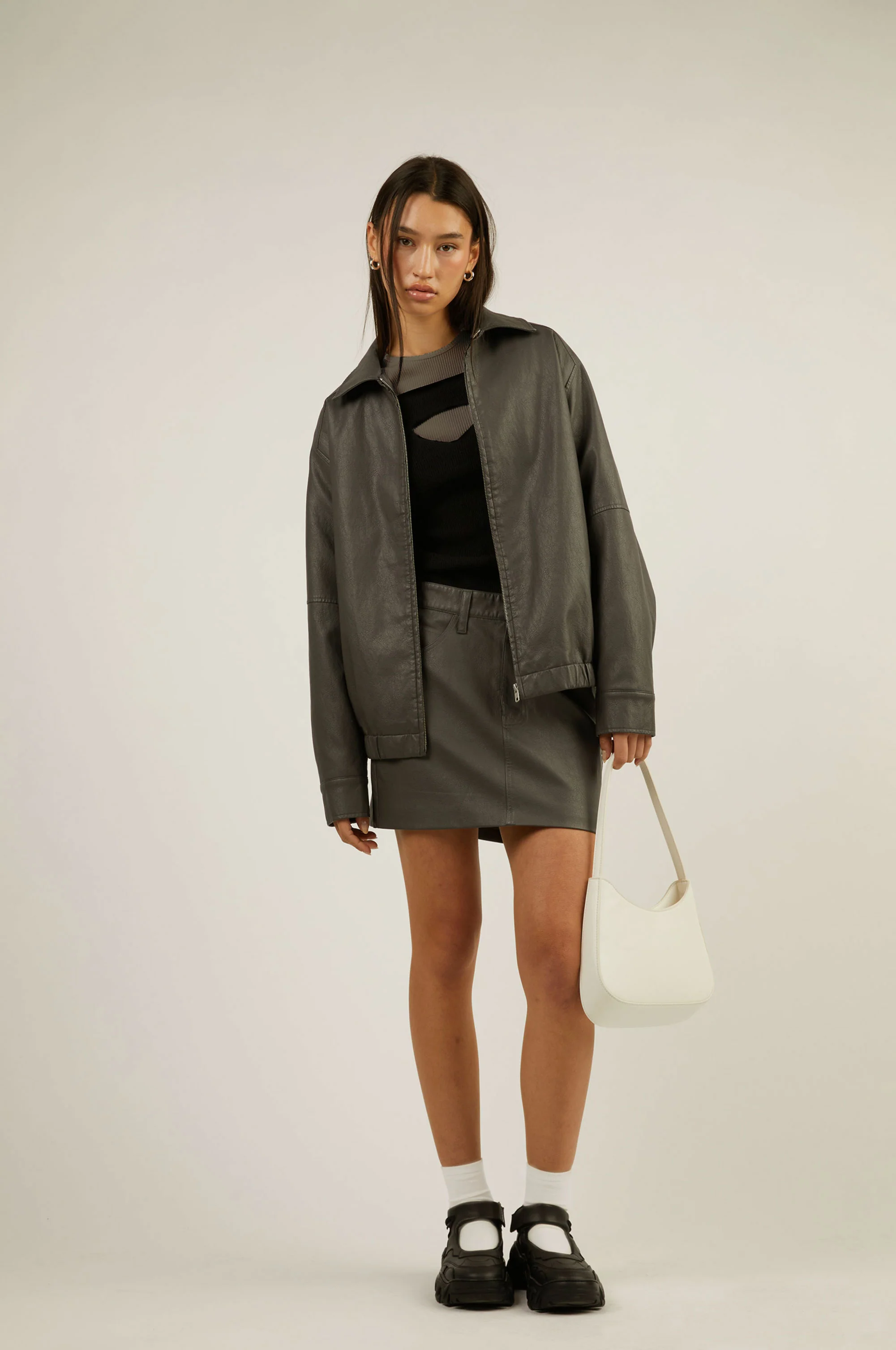 VEGAN LEATHER MINI SKIRT - Image 8