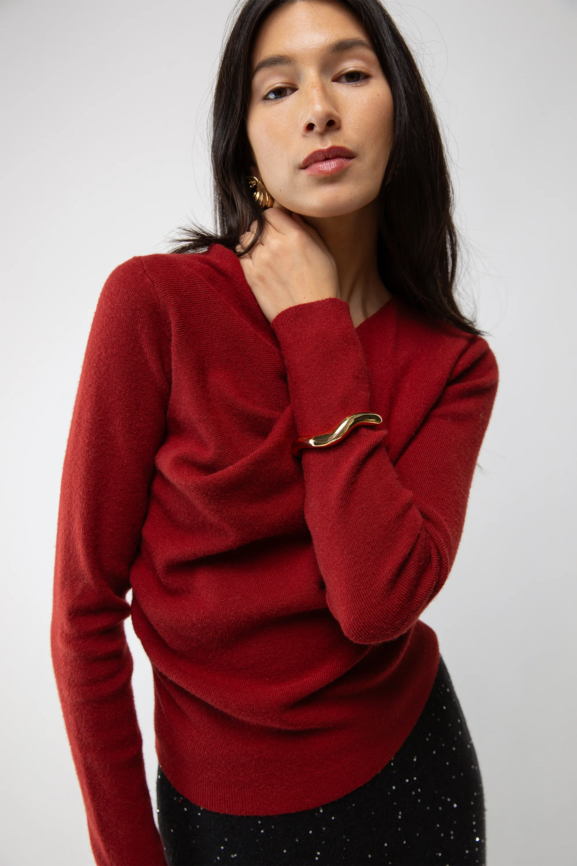 WAVY CUFF BRACELET - Image 4