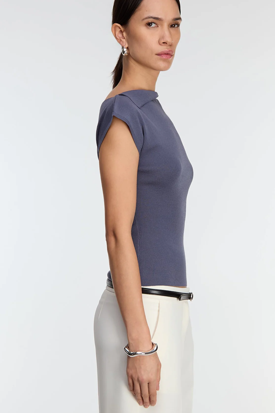 WAVY CUFF BRACELET - Image 6